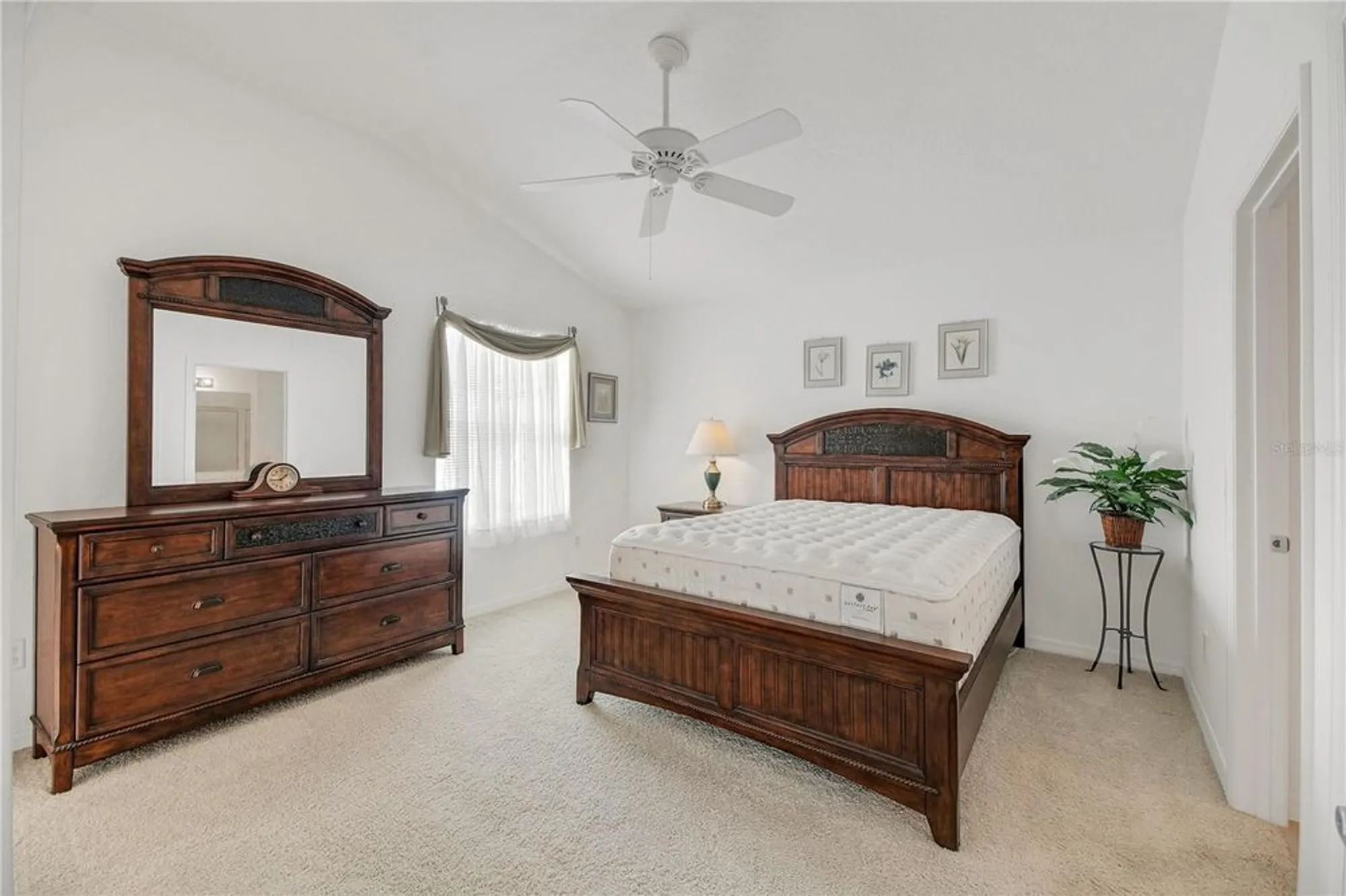 Property Slideshow image 11 of 45 | 438 grovewood pl, The Villages, FL, 32162