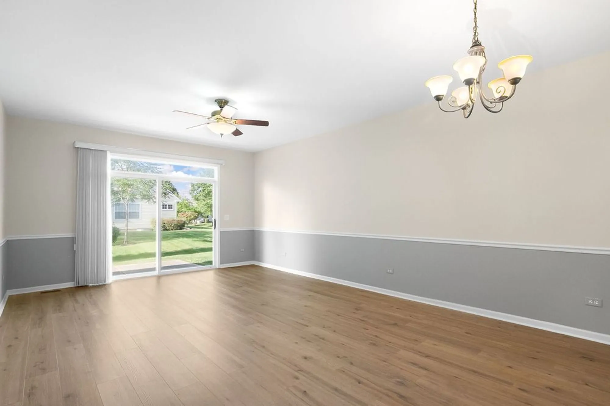 Property Slideshow image 5 of 32 | 272 enfield ln, Grayslake, IL, 60030