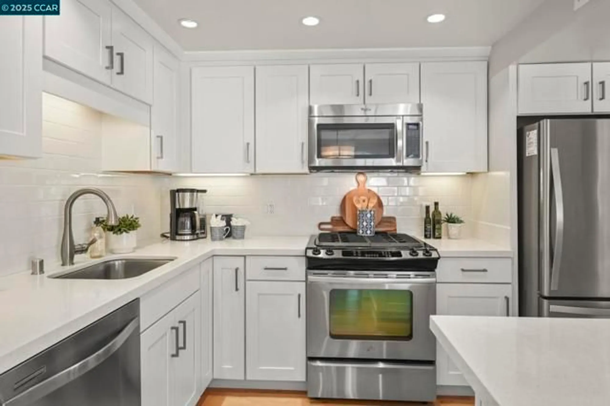 Property Slideshow image 12 of 34 | 2000 golden rain rd 4, Walnut Creek, CA, 94595