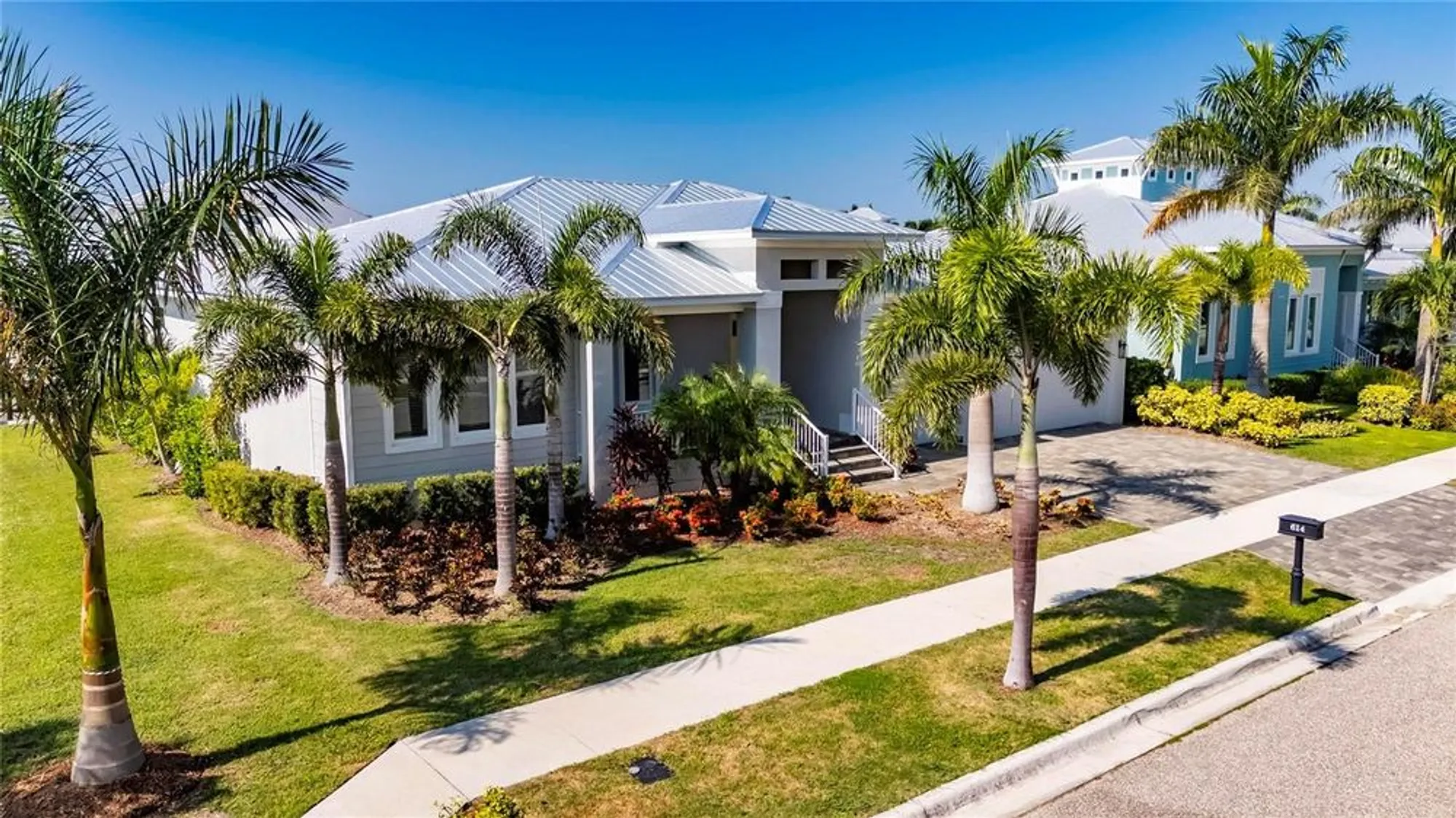 Property Slideshow image 67 of 91 | 614 pinckney dr, Apollo Beach, FL, 33572