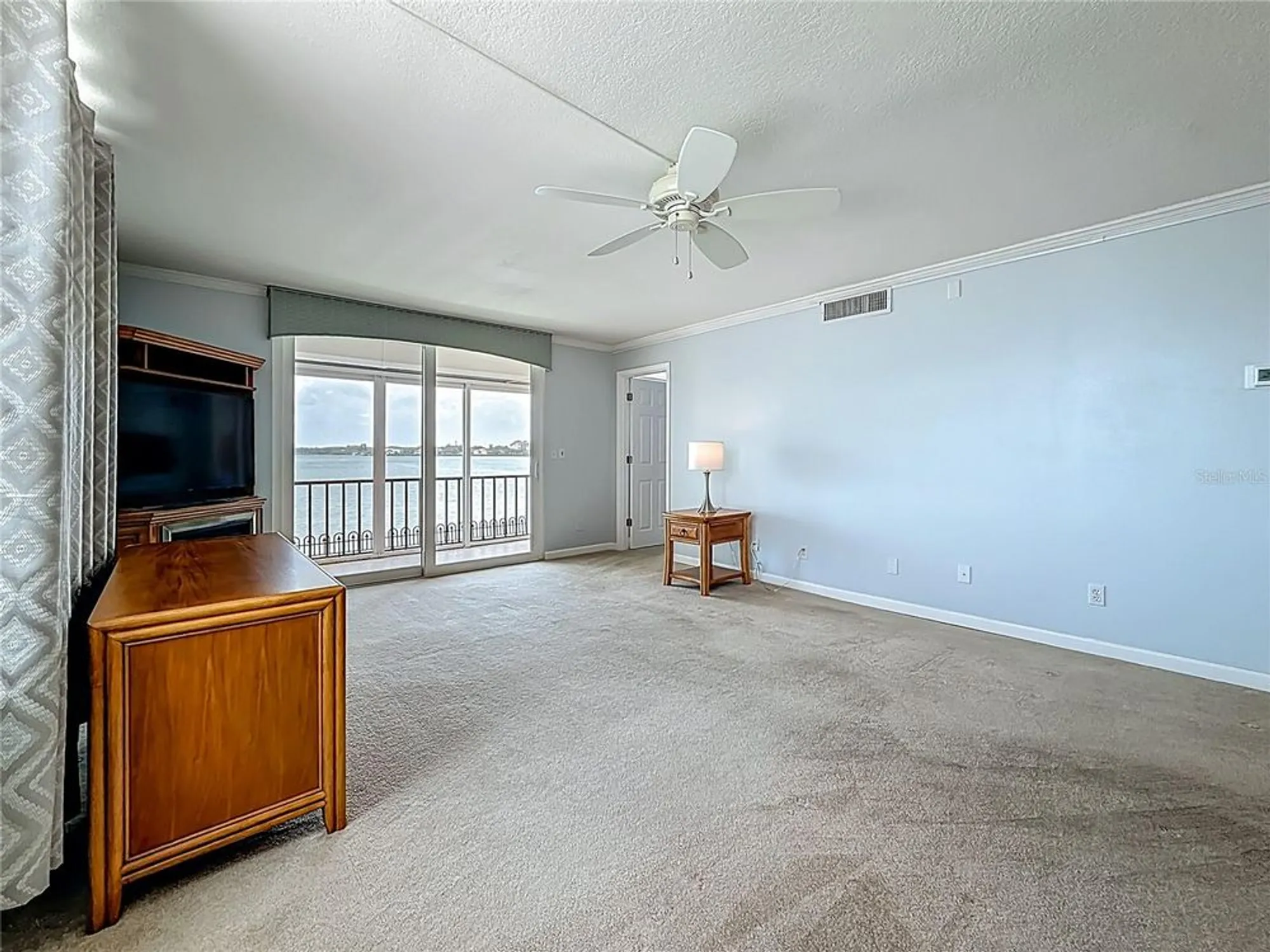 Property Slideshow image 10 of 57 | 7665 sun island dr 206, South Pasadena, FL, 33707