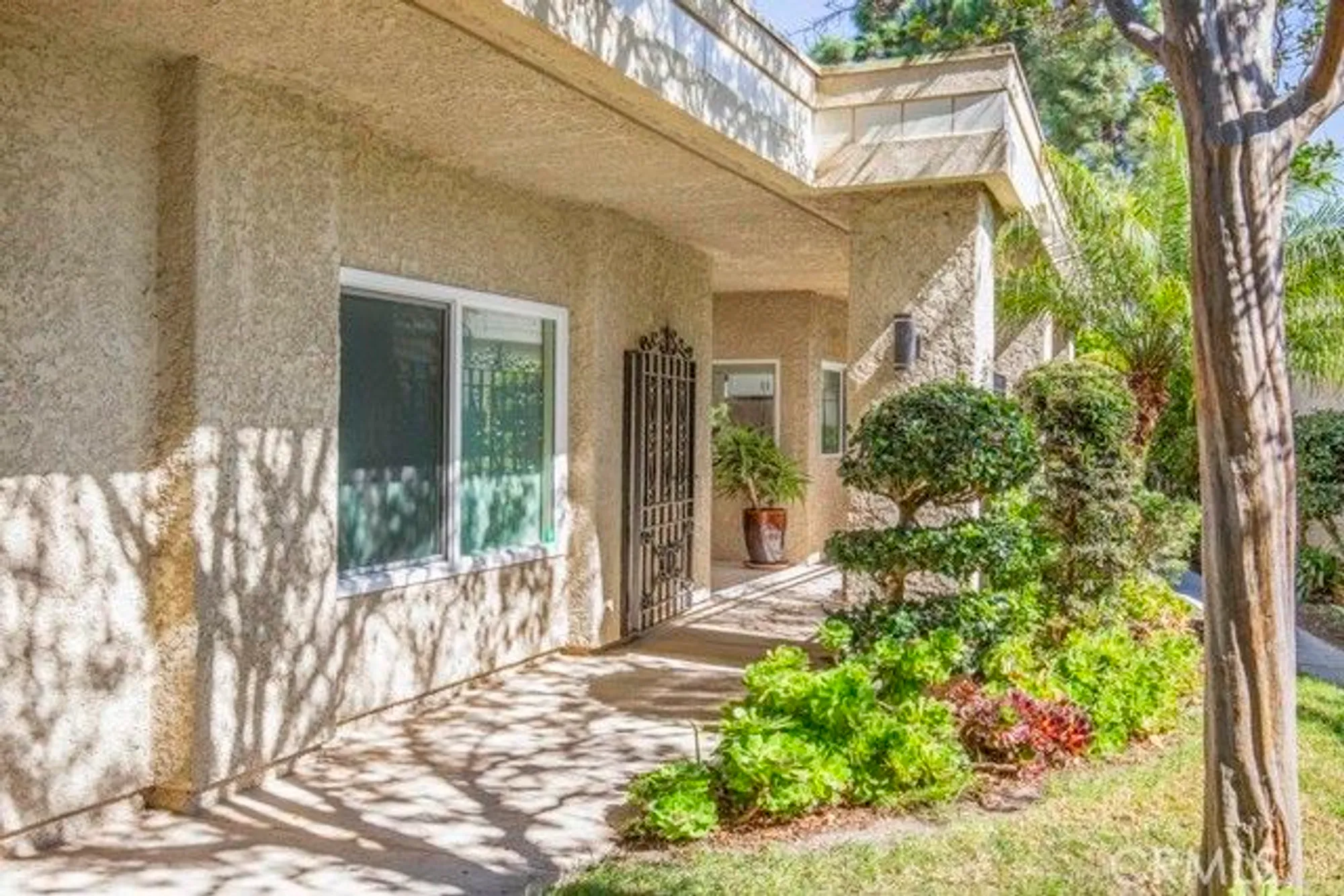 Property Slideshow image 3 of 33 | 5582 via dicha b, Laguna Woods, CA, 92637