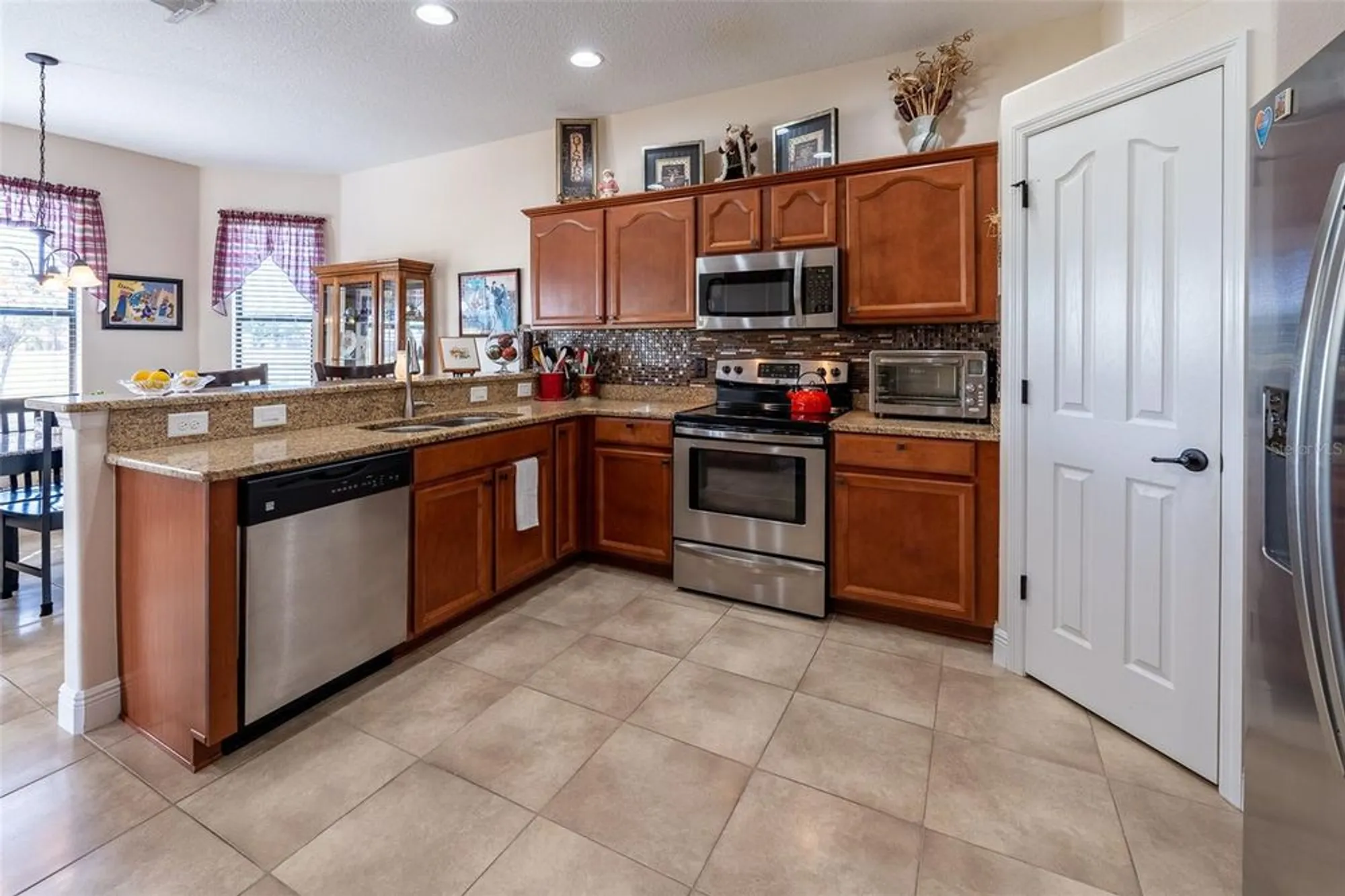 Property Slideshow image 12 of 61 | 16222 sw 14th avenue rd, Ocala, FL, 34473