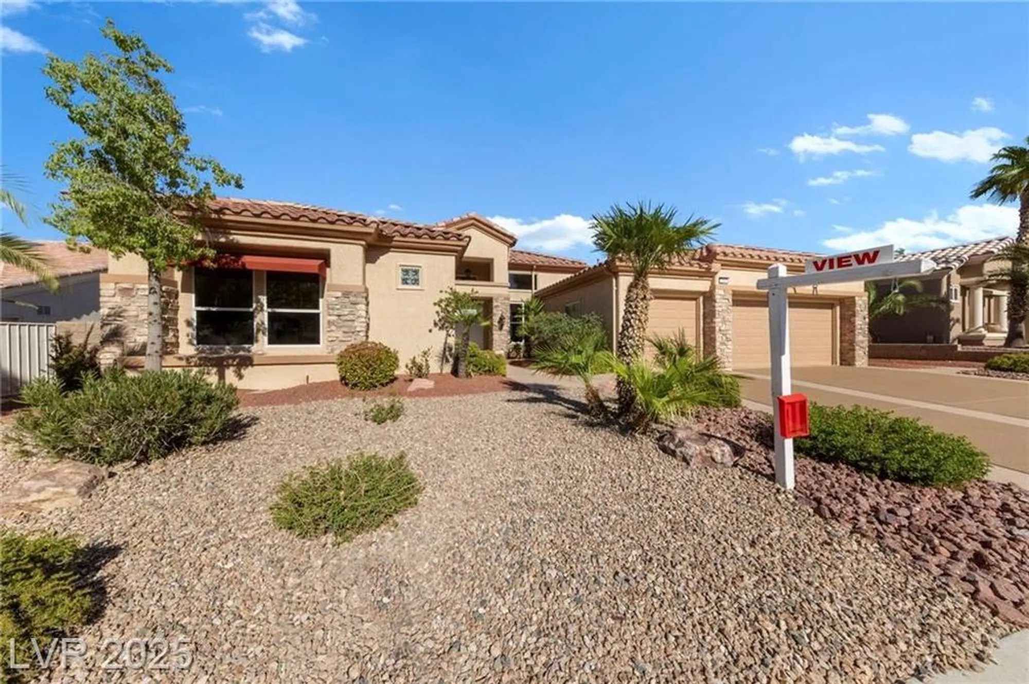 Property Slideshow image 43 of 56 | 2548 faiss dr, Las Vegas, NV, 89134