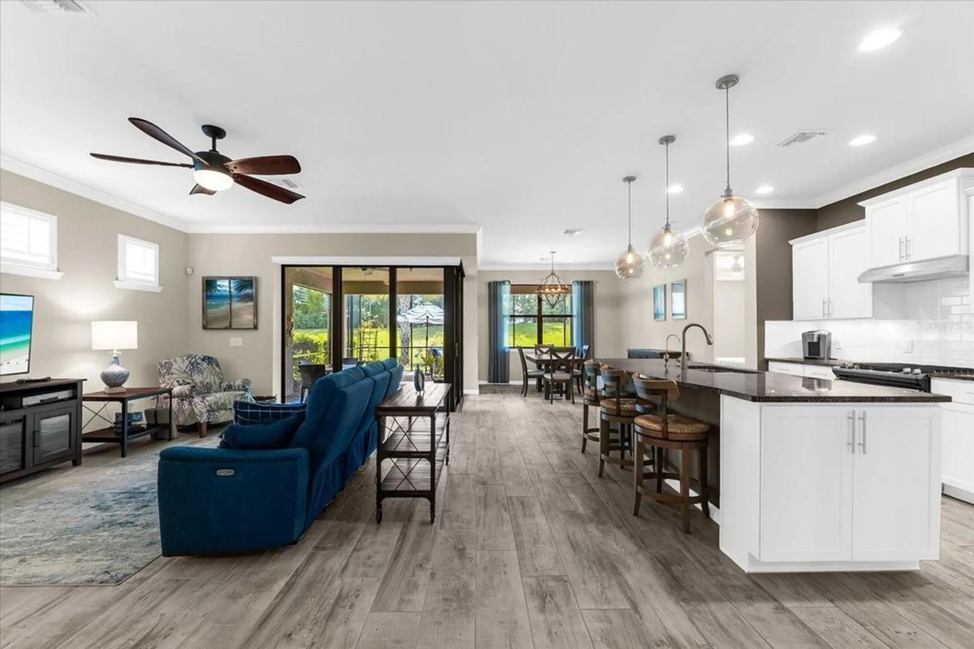 Property Slideshow image 11 of 95 | 17210 seaford way, Lakewood Ranch, FL, 34202
