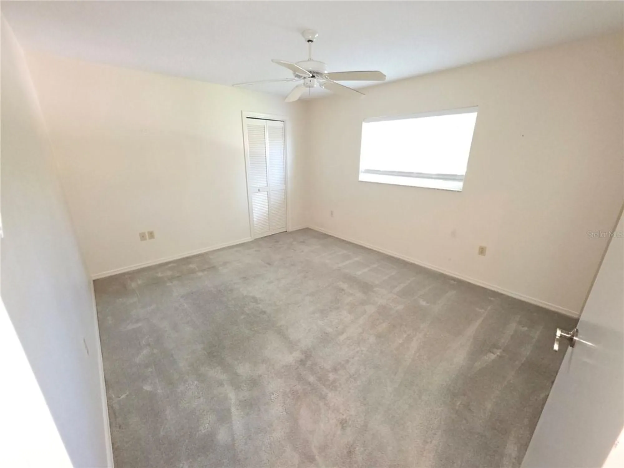 Property Slideshow image 17 of 37 | 9168 southern comfort ct, Weeki Wachee, FL, 34613