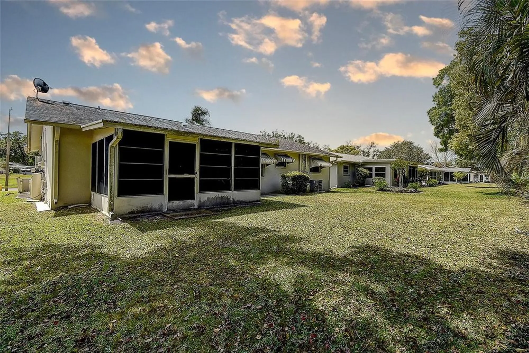 Property Slideshow image 25 of 36 | 2955 briar cliff dr, Palm Harbor, FL, 34684