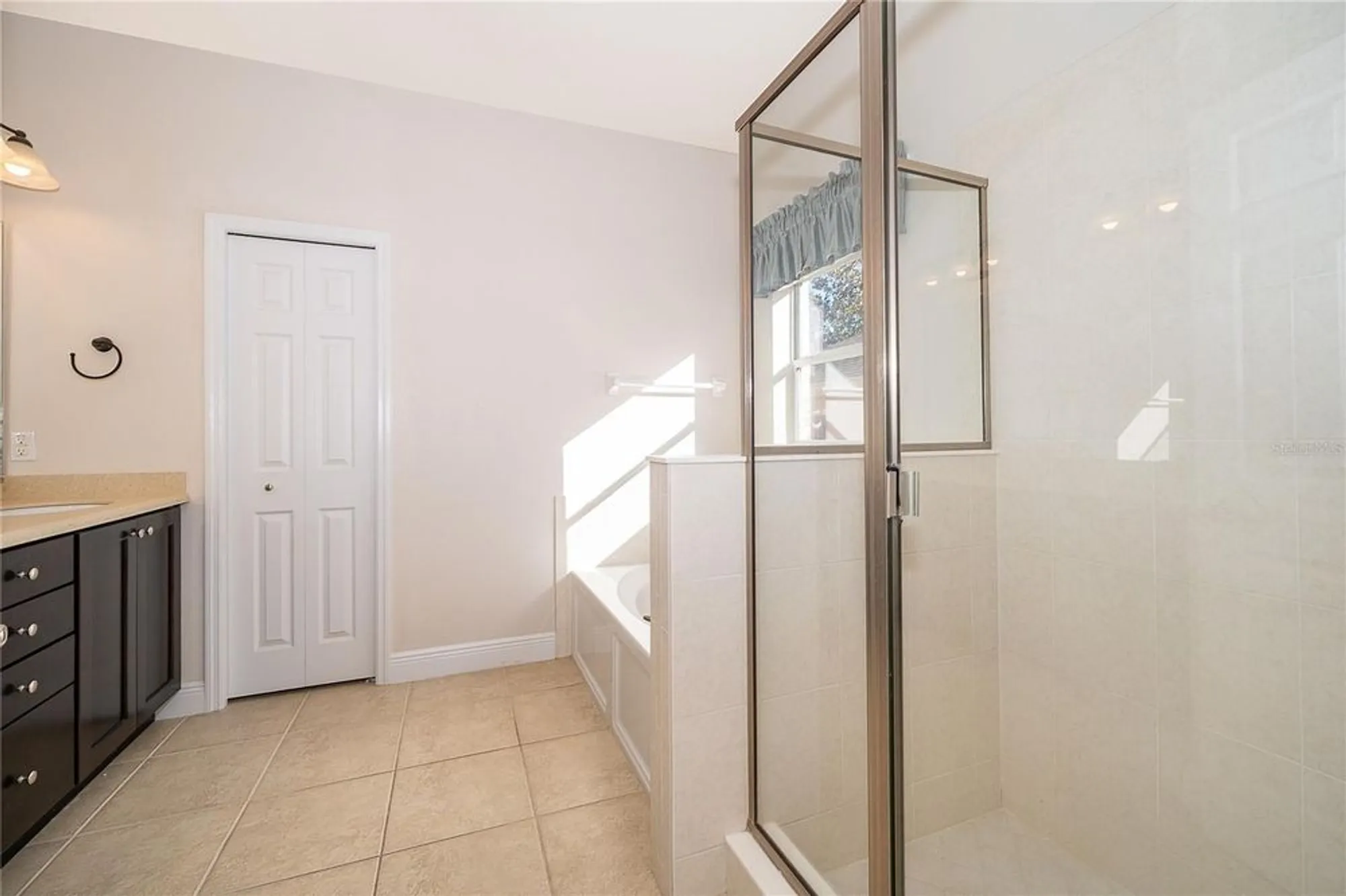 Property Slideshow image 21 of 28 | 21612 belgian ct, Mount Dora, FL, 32757
