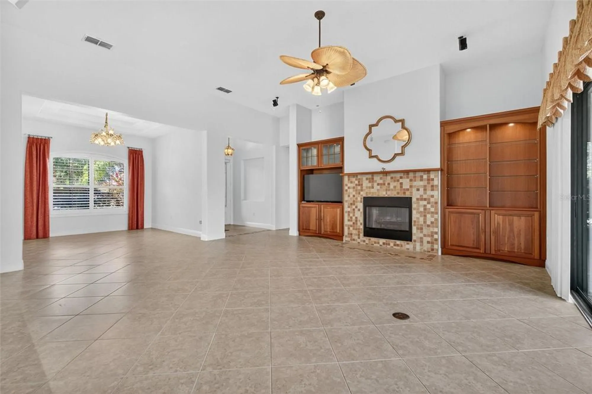 Property Slideshow image 9 of 67 | 469 sorrento rd, Kissimmee, FL, 34759