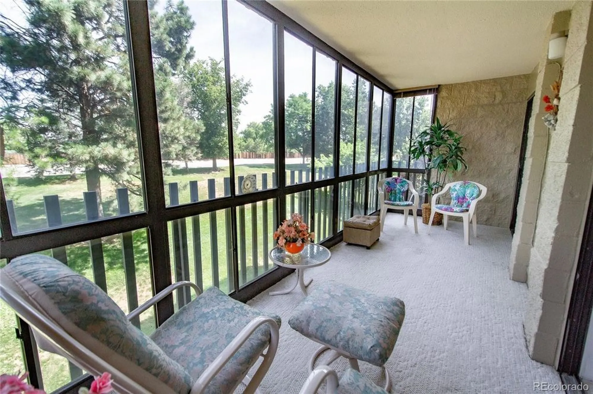 Property Slideshow image 8 of 37 | 14390 e marina dr 202, Aurora, CO, 80014