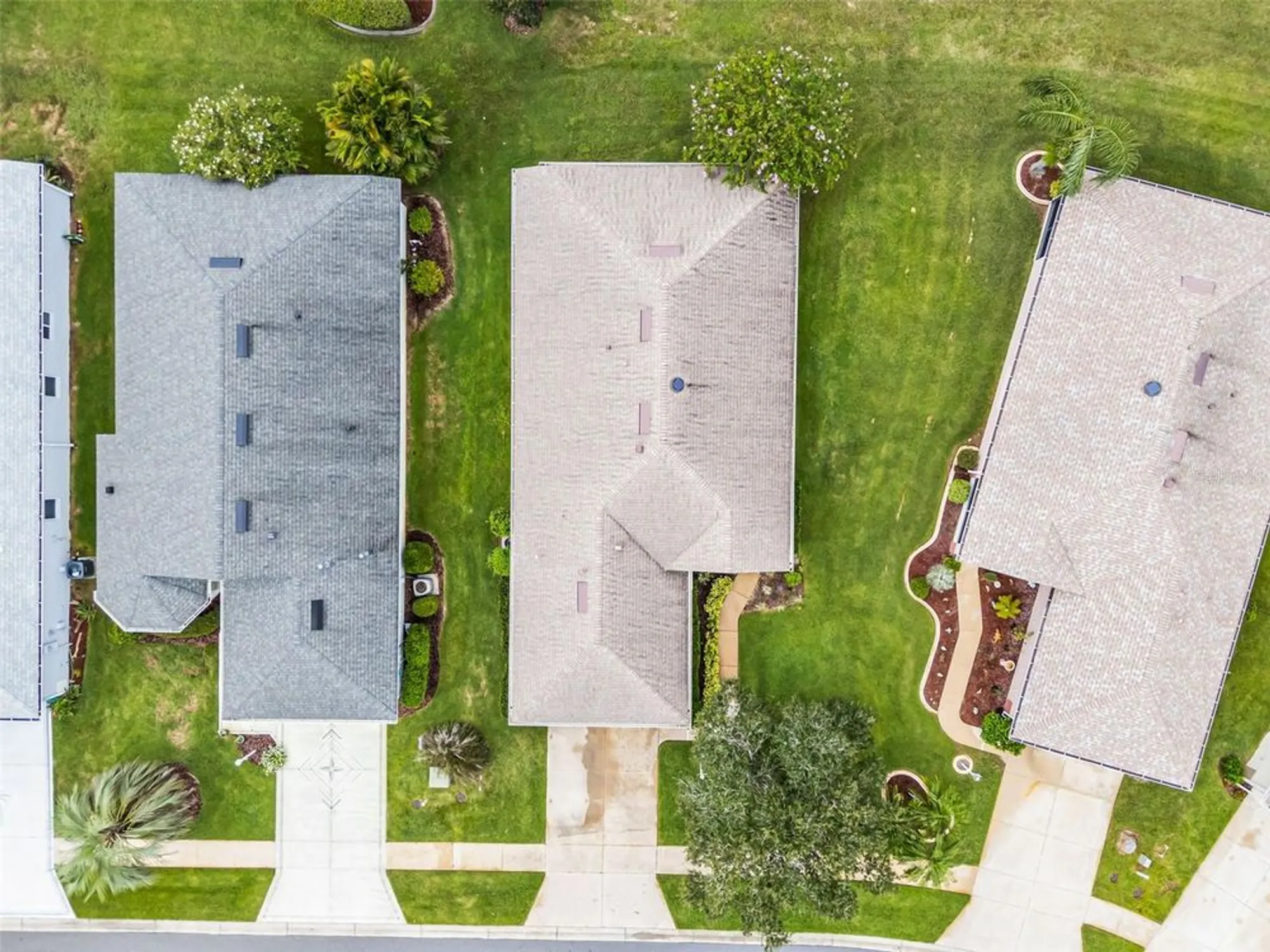 Property Slideshow image 42 of 69 | 27111 nostalgia dr, Leesburg, FL, 34748