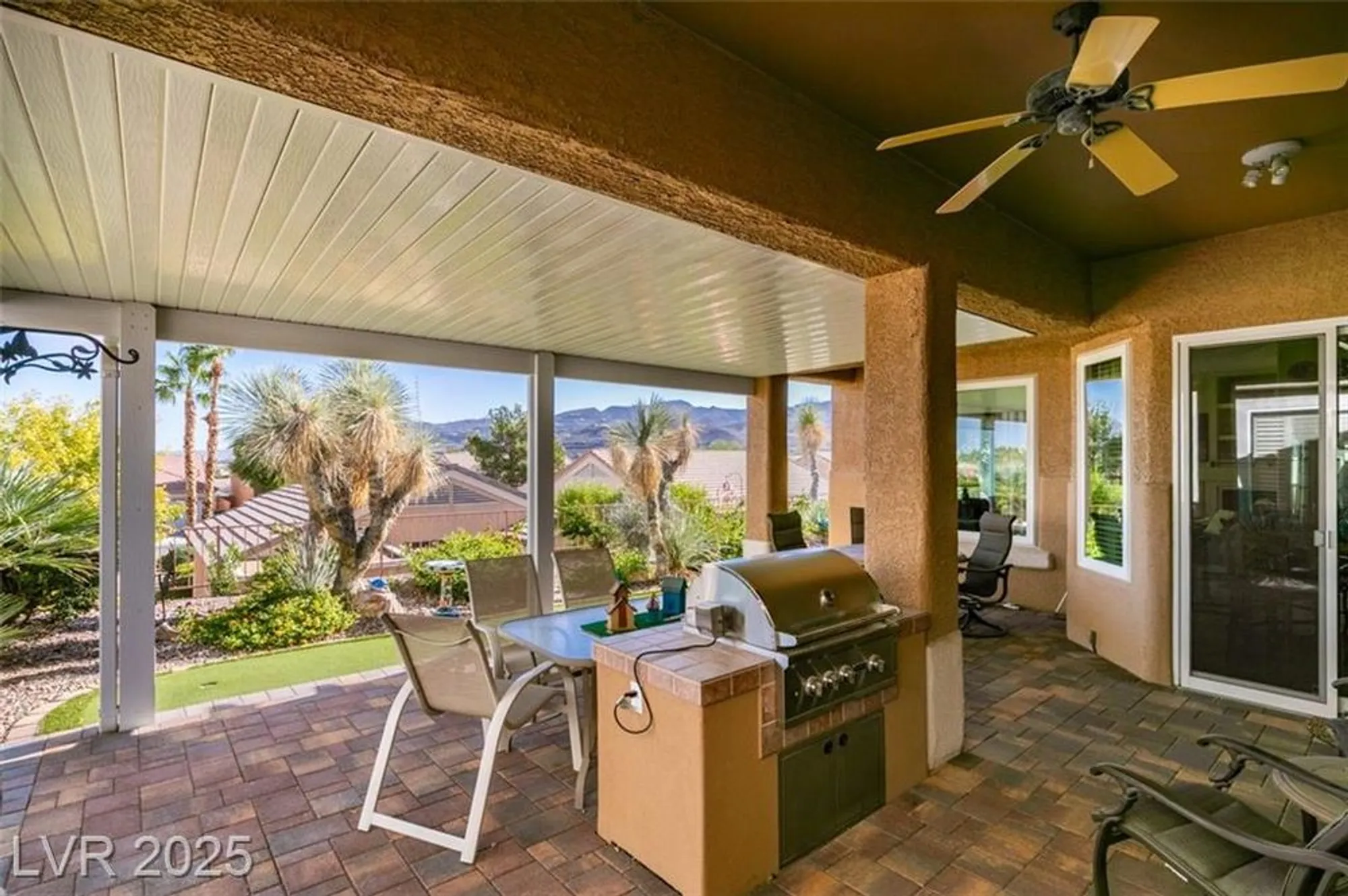 Property Slideshow image 27 of 32 | 2022 high mesa dr, Henderson, NV, 89012