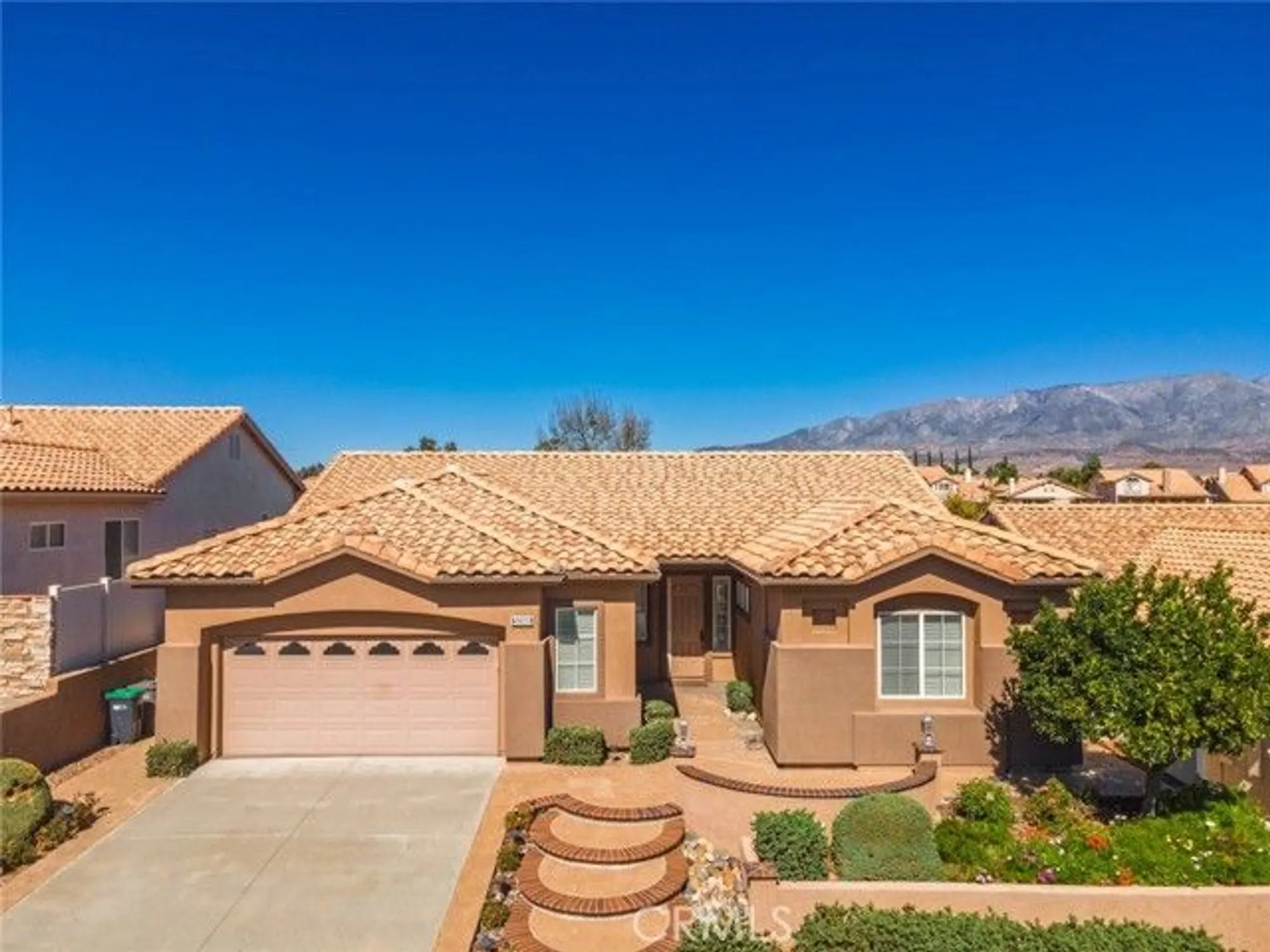 Property Slideshow image 1 of 69 | 5098 singing hills dr, Banning, CA, 92220