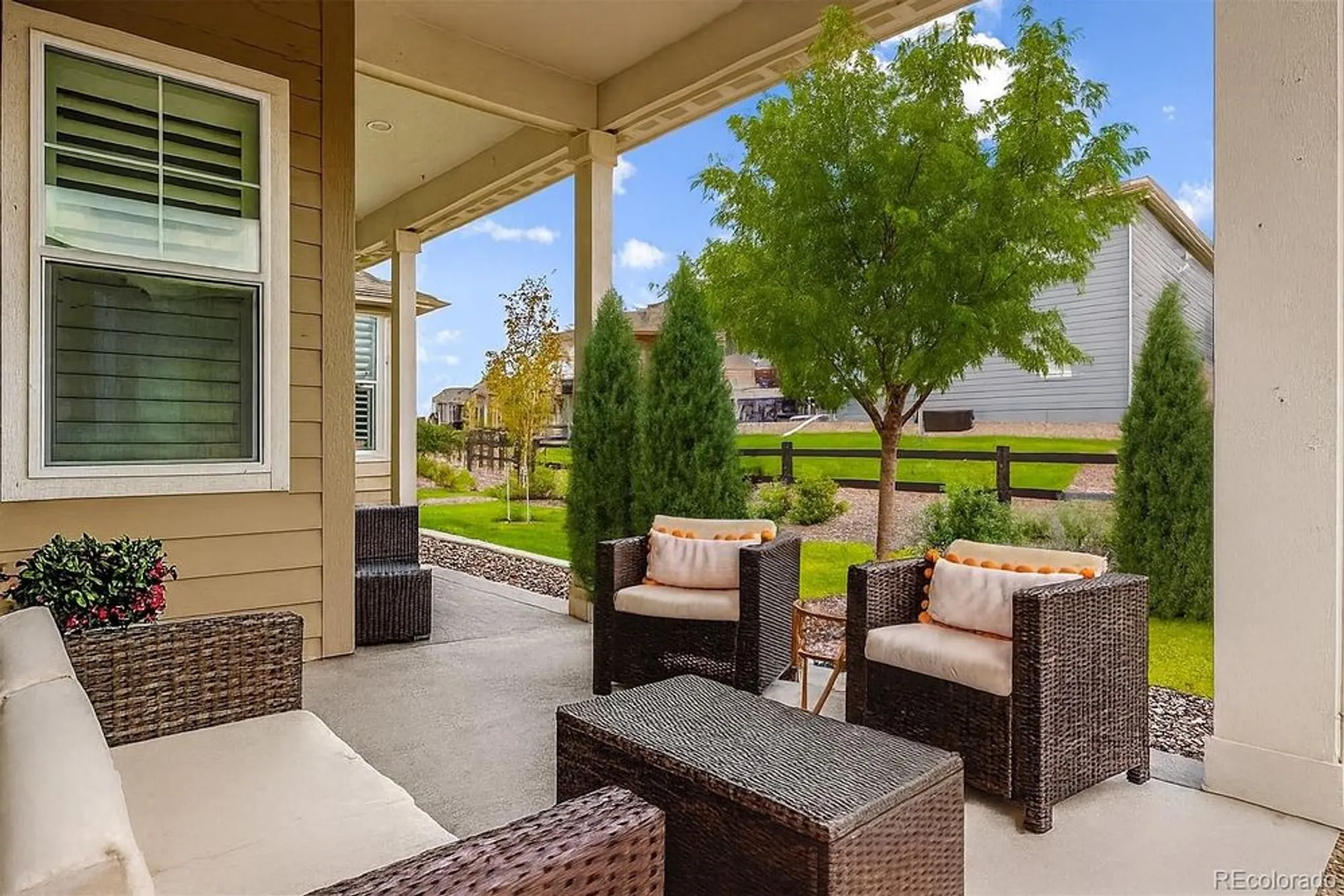 Property Slideshow image 27 of 37 | 8890 s quatar ct, Aurora, CO, 80016