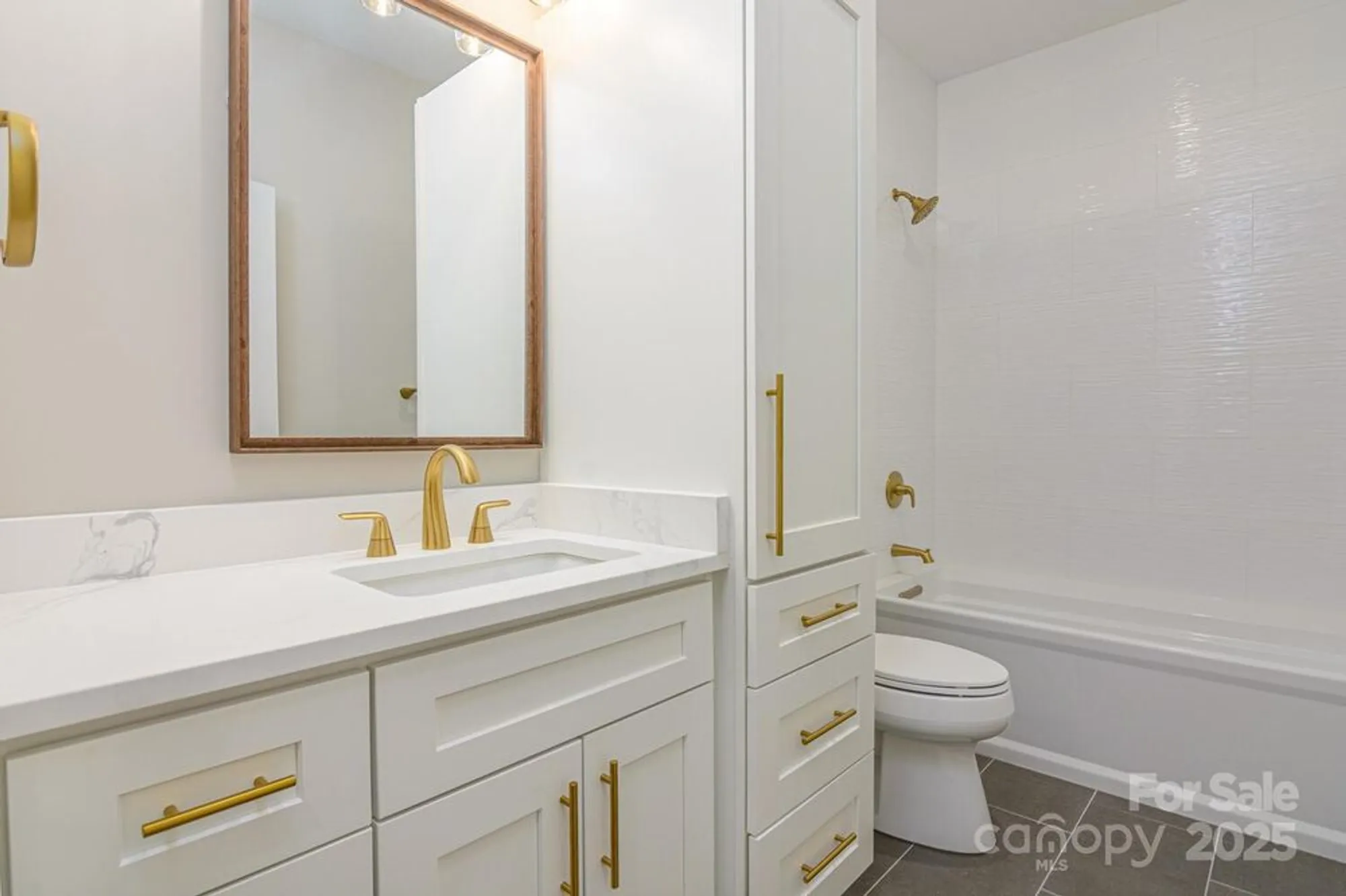 Property Slideshow image 40 of 48 | 131 dawn mist ct, Hendersonville, NC, 28791