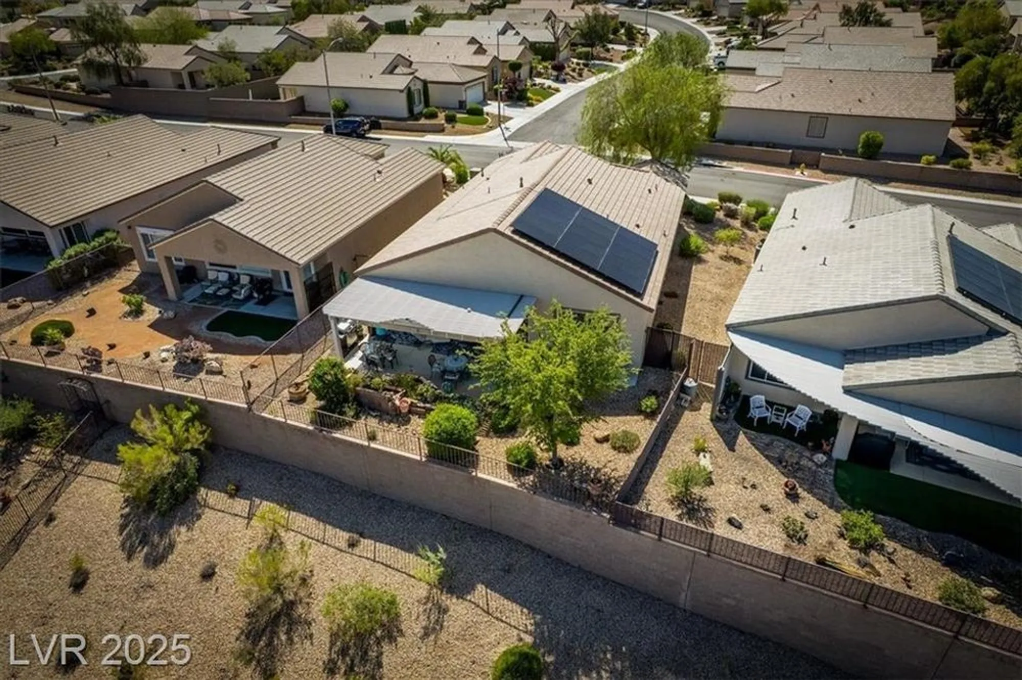 Property Slideshow image 8 of 47 | 2486 divine sky dr, Henderson, NV, 89044