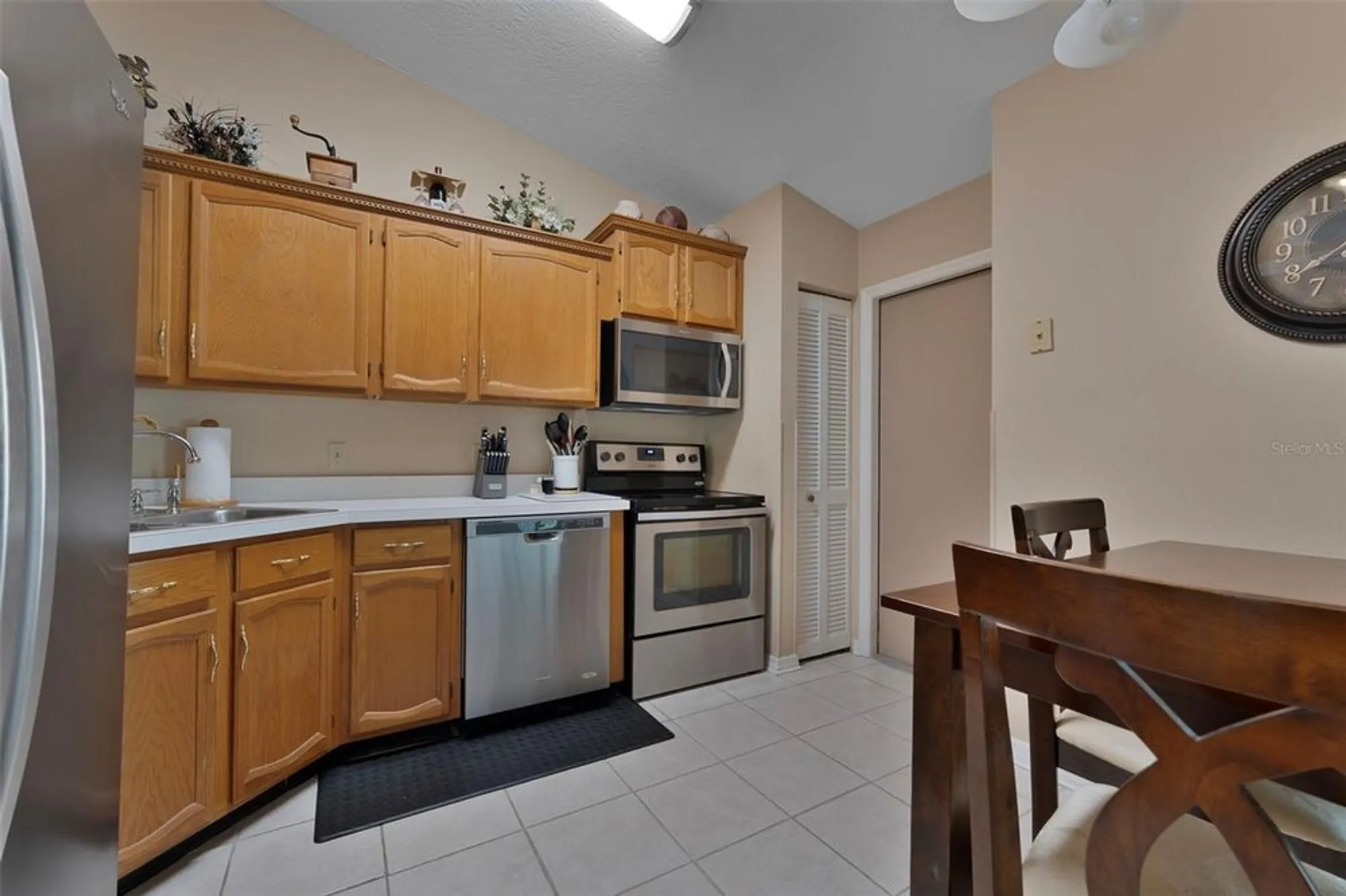 Property Slideshow image 5 of 14 | 6380 egret dr 22, Lakeland, FL, 33809