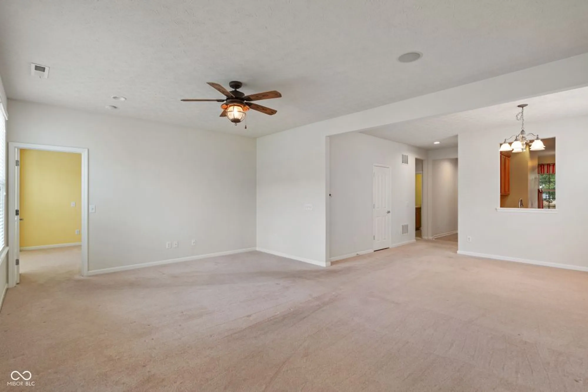 Property Slideshow image 18 of 36 | 16001 marsala dr, Fishers, IN, 46037