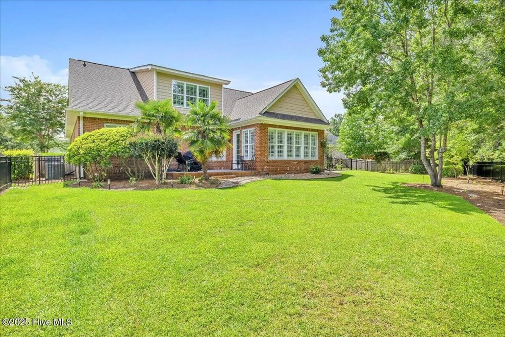 Property Slideshow image 4 of 57 | 1112 walbury ct, Leland, NC, 28451