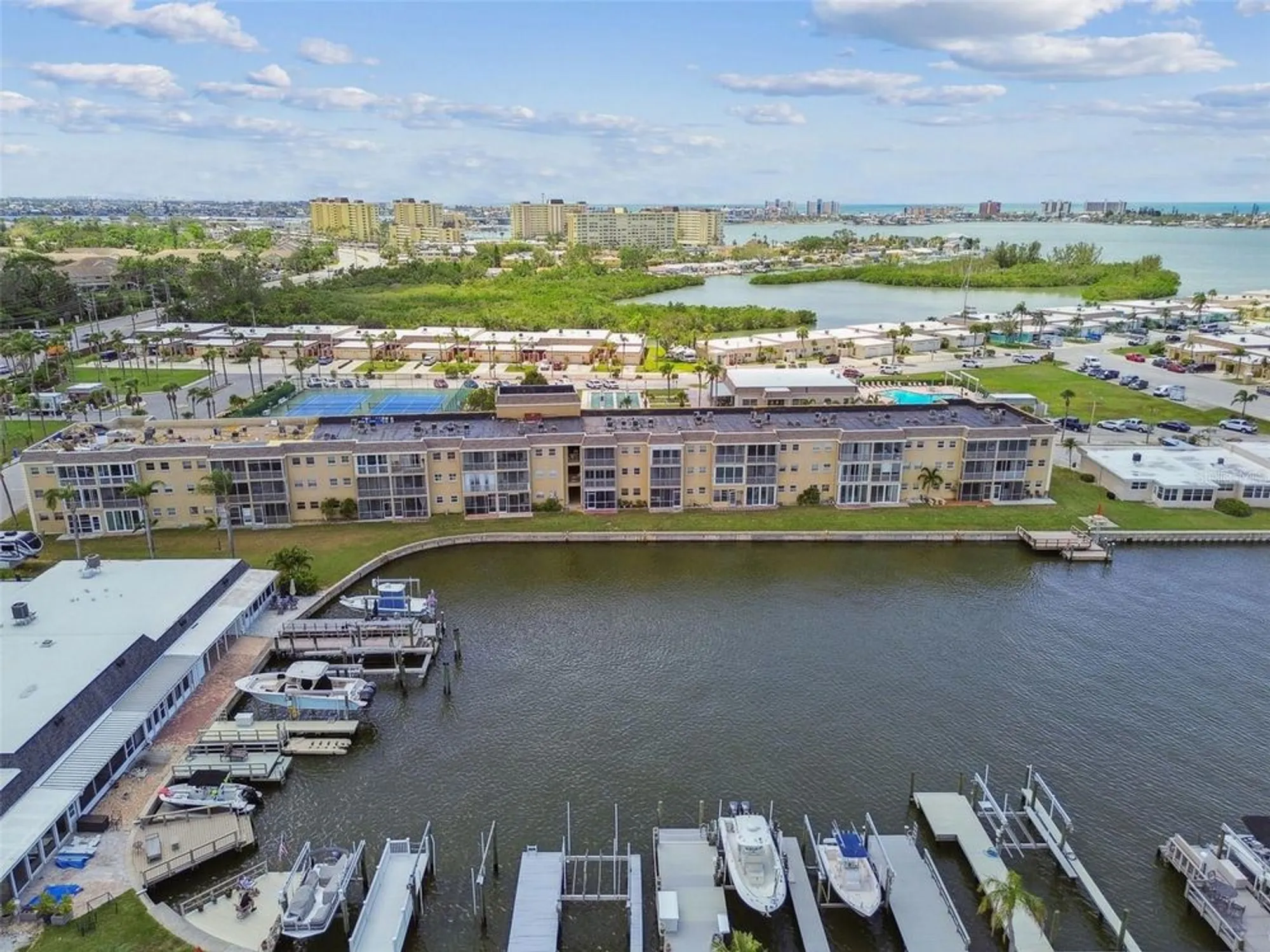 Property Slideshow image 54 of 69 | 1 boca ciega point blvd apt 310, St Petersburg, FL, 33708