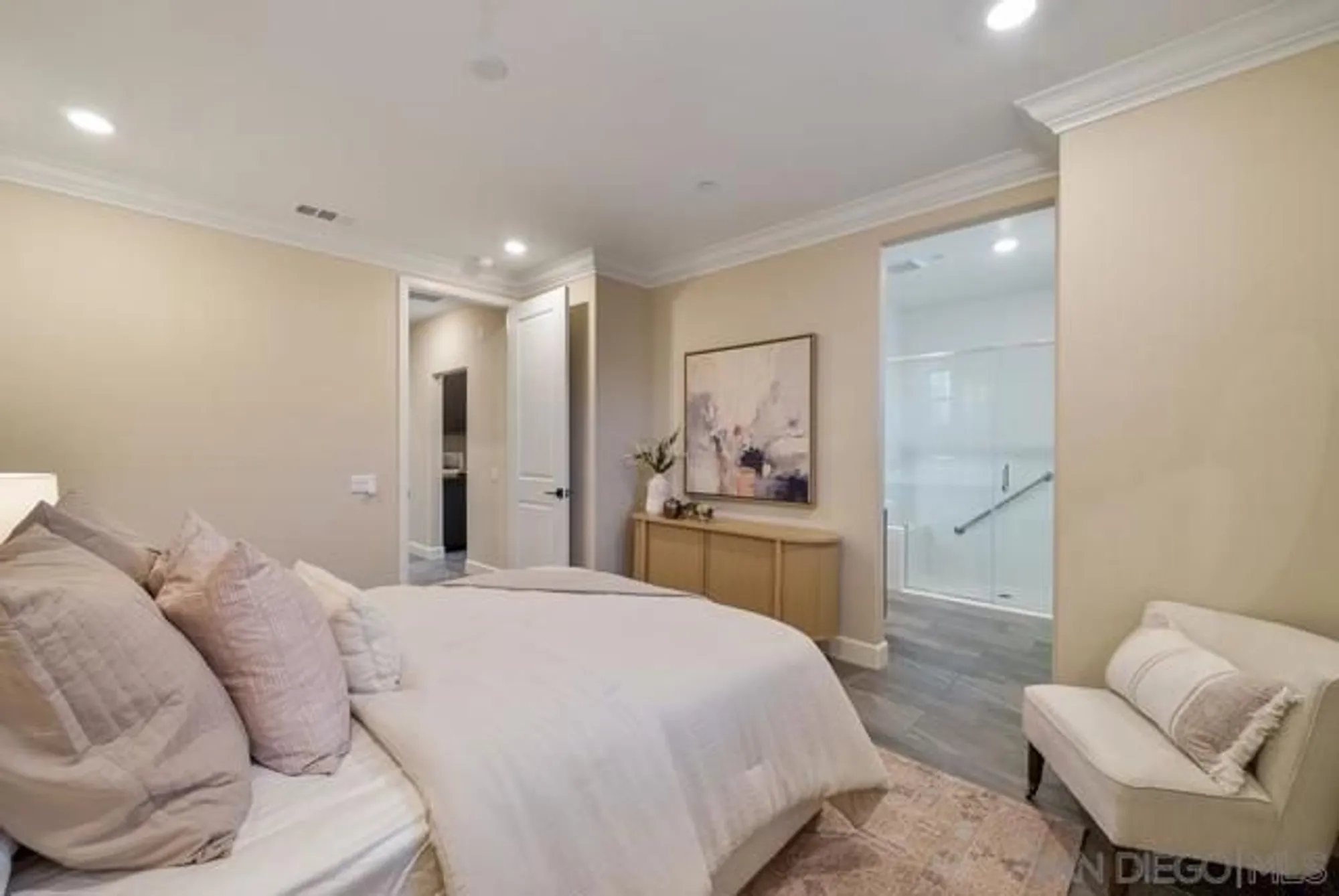 Property Slideshow image 29 of 59 | 16750 coyote bush dr 19, San Diego, CA, 92127