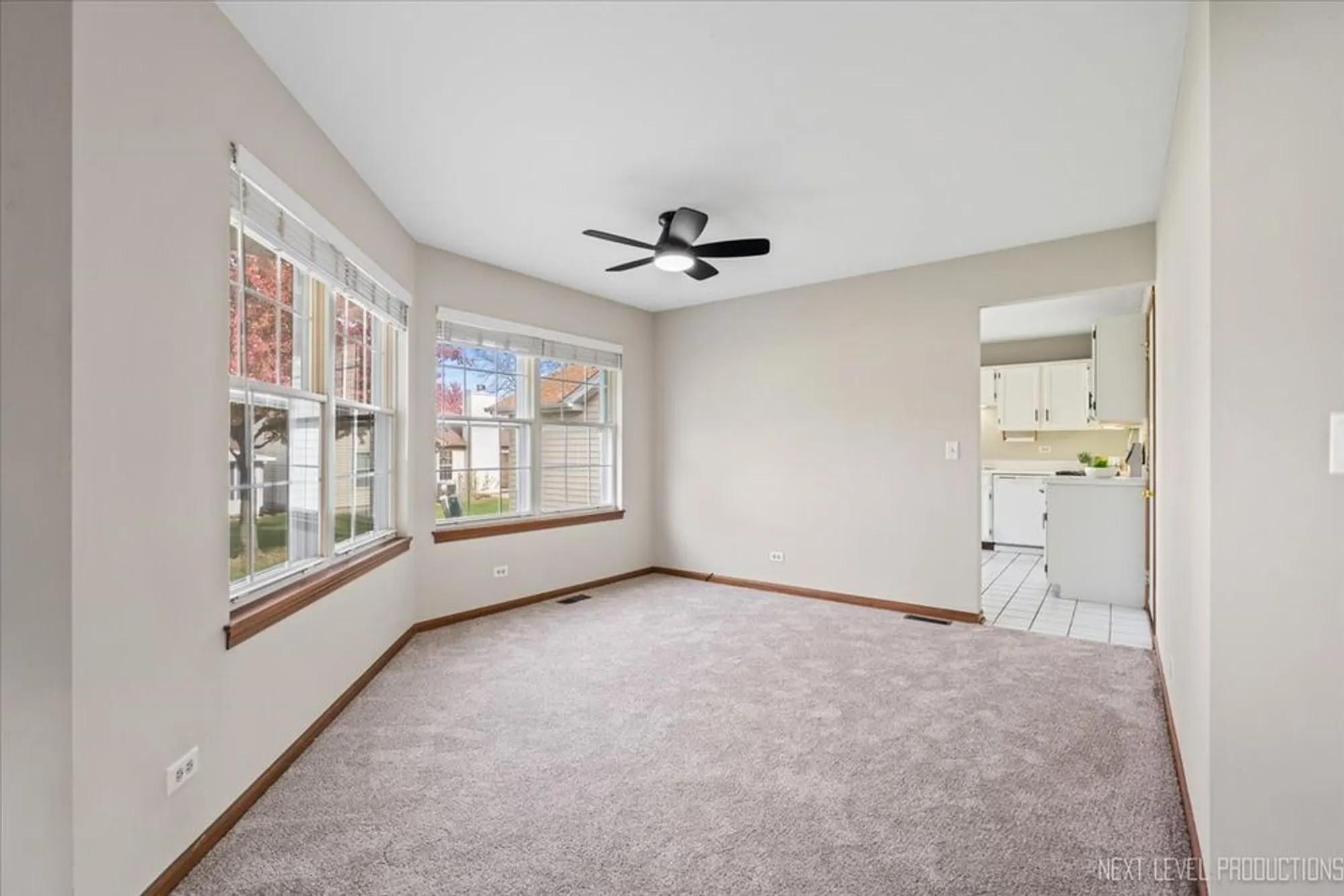 Property Slideshow image 17 of 49 | 21289 silktree cir, Plainfield, IL, 60544