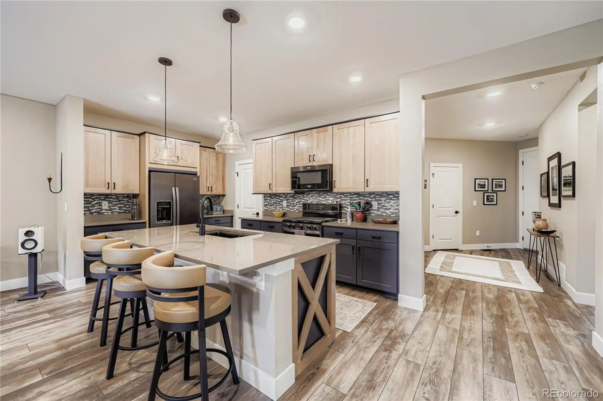 Property Slideshow image 14 of 29 | 487 hideaway ct, Castle Rock, CO, 80104