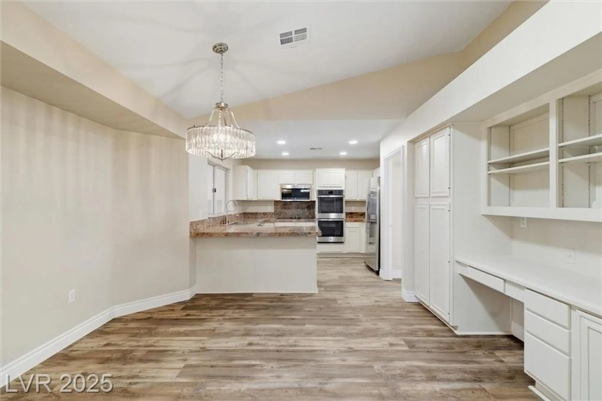 Property Slideshow image 30 of 66 | 3001 merimar dr, Las Vegas, NV, 89134