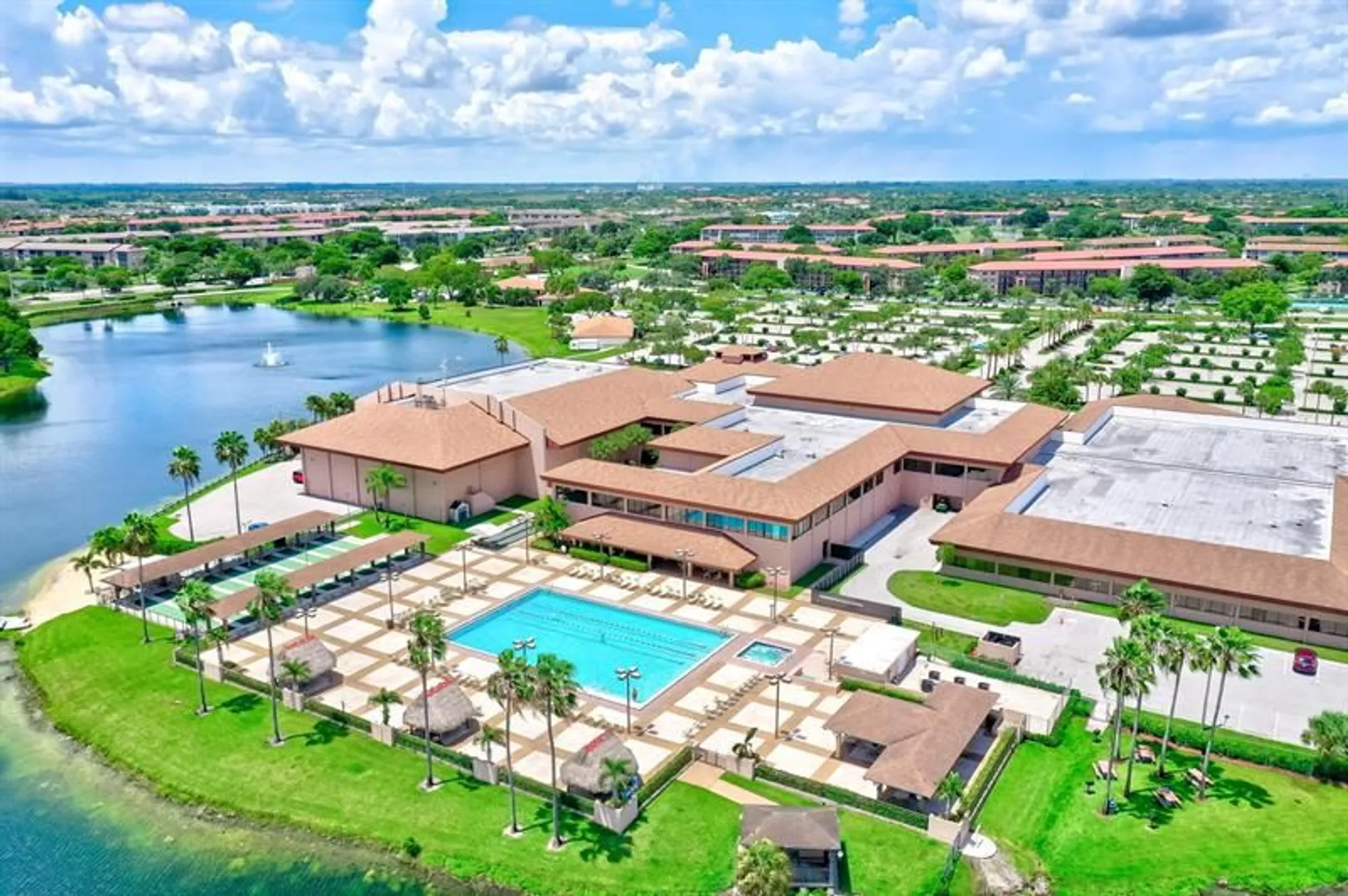 Property Slideshow image 4 of 56 | 13250 sw 7th ct apt 402l, Pembroke Pines, FL, 33027