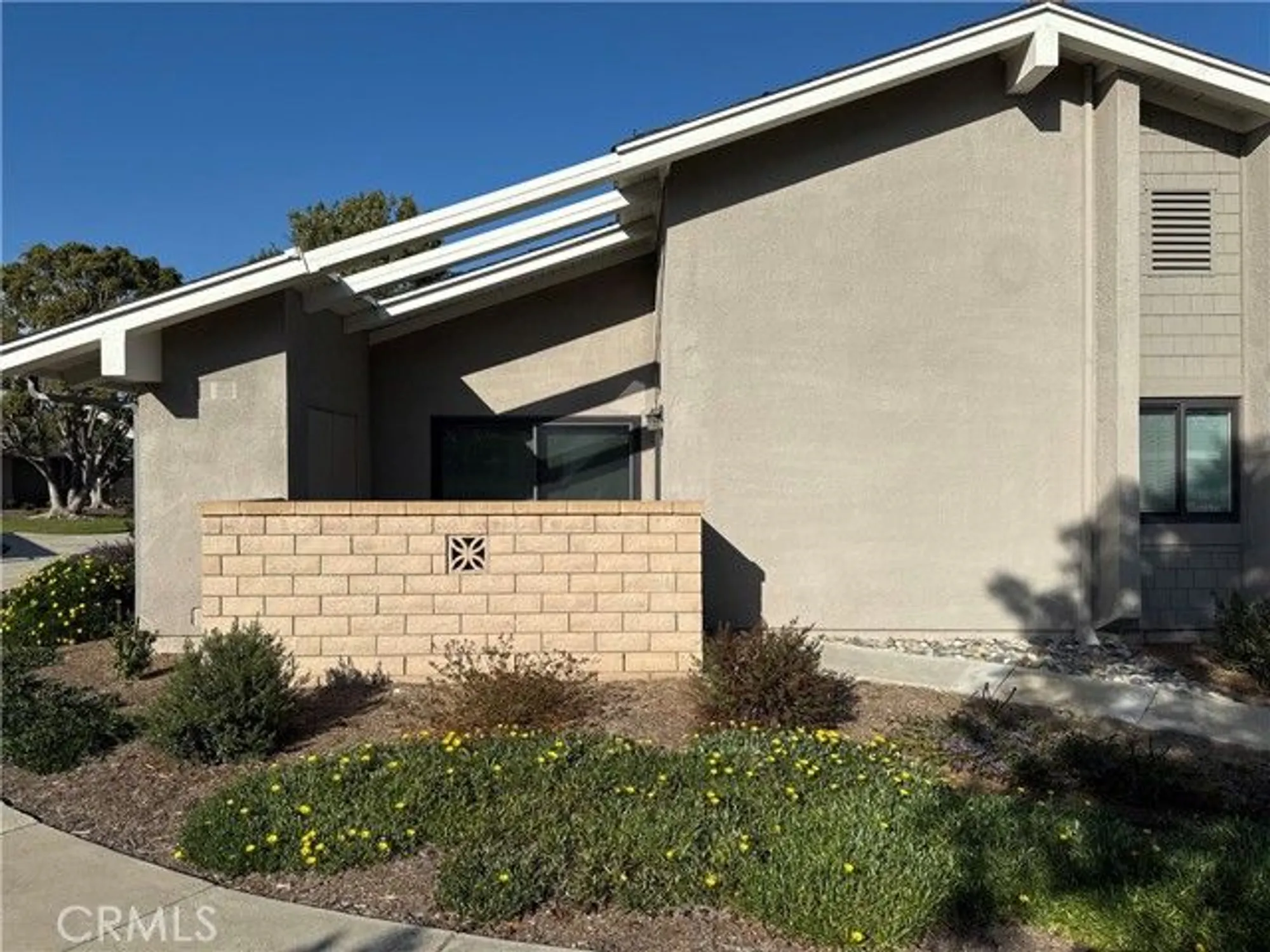 Property Slideshow image 4 of 14 | 8565 trinity cir 824d, Huntington Beach, CA, 92646