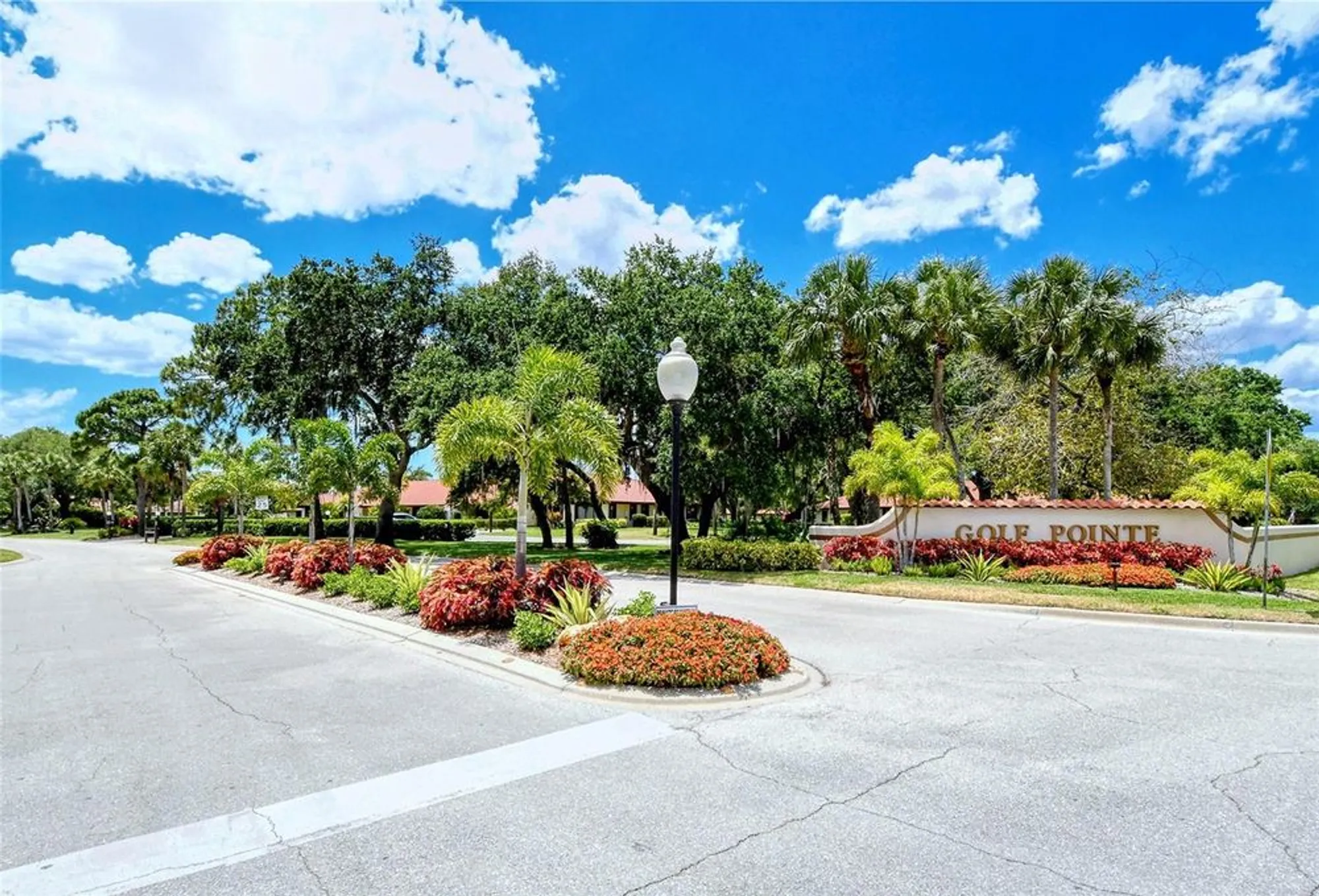 Property Slideshow image 61 of 95 | 7320 golf pointe cir, Sarasota, FL, 34243