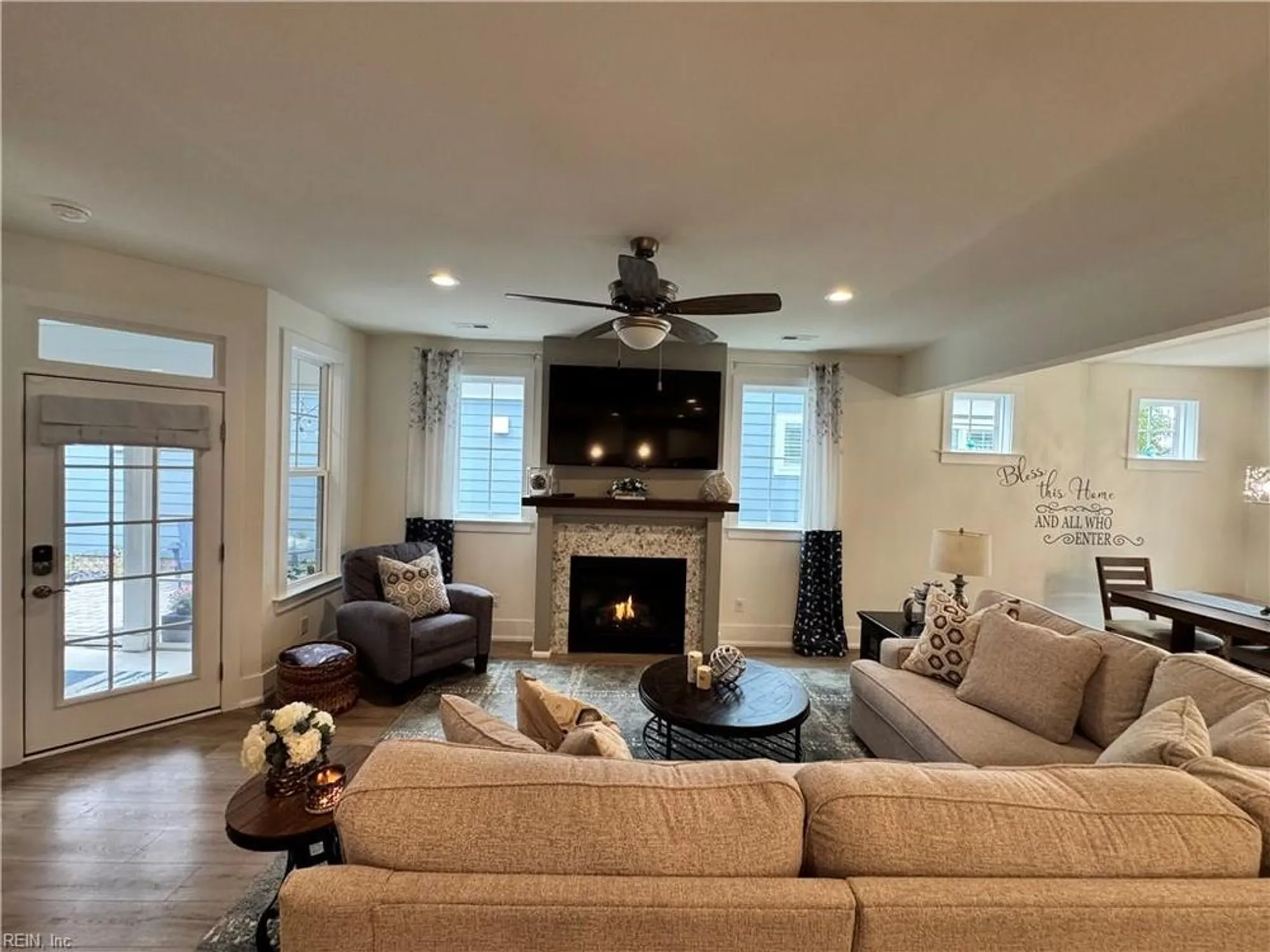 Property Slideshow image 6 of 25 | 110 creek ln, Suffolk, VA, 23435