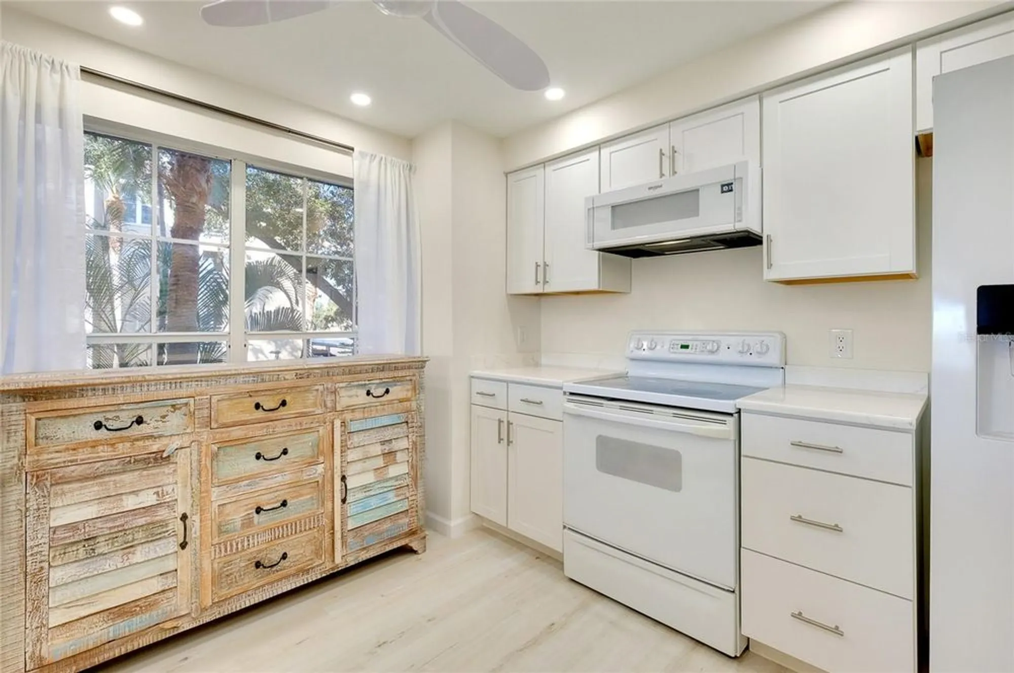 Property Slideshow image 16 of 90 | 929 wexford blvd # 929, Venice, FL, 34293