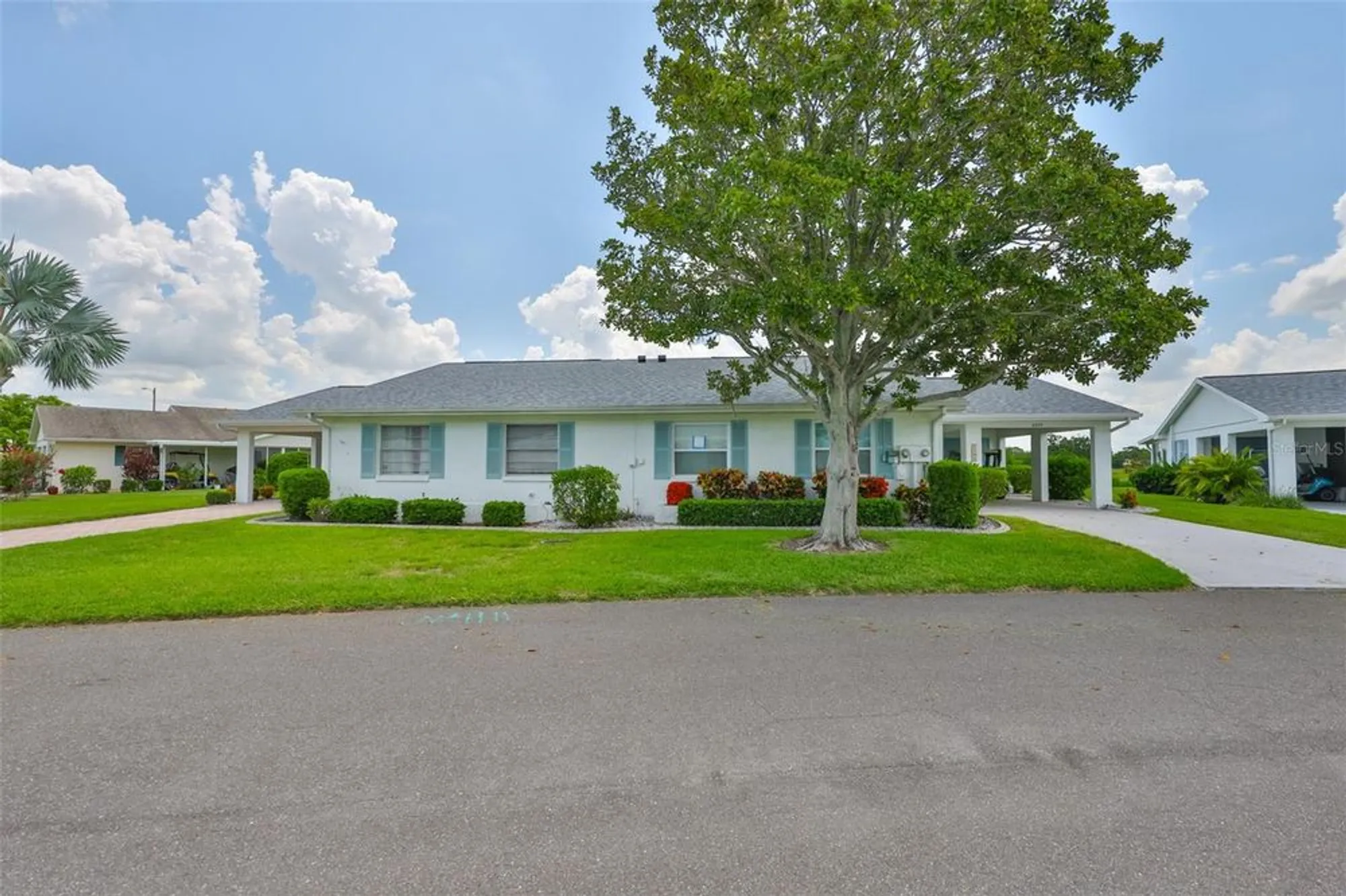 Property Slideshow image 3 of 64 | 2347 gainesborough loop # 2347, Sun City Center, FL, 33573