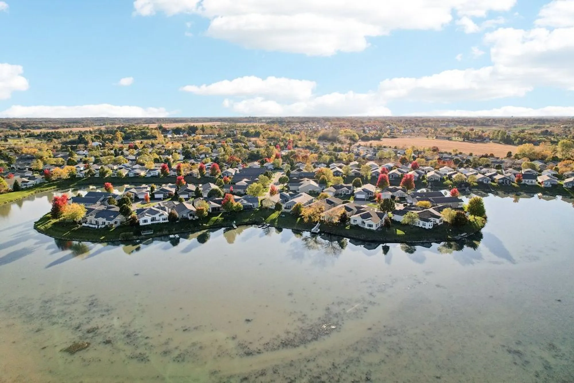 Property Slideshow image 35 of 39 | 328 legacy ct, Grayslake, IL, 60030