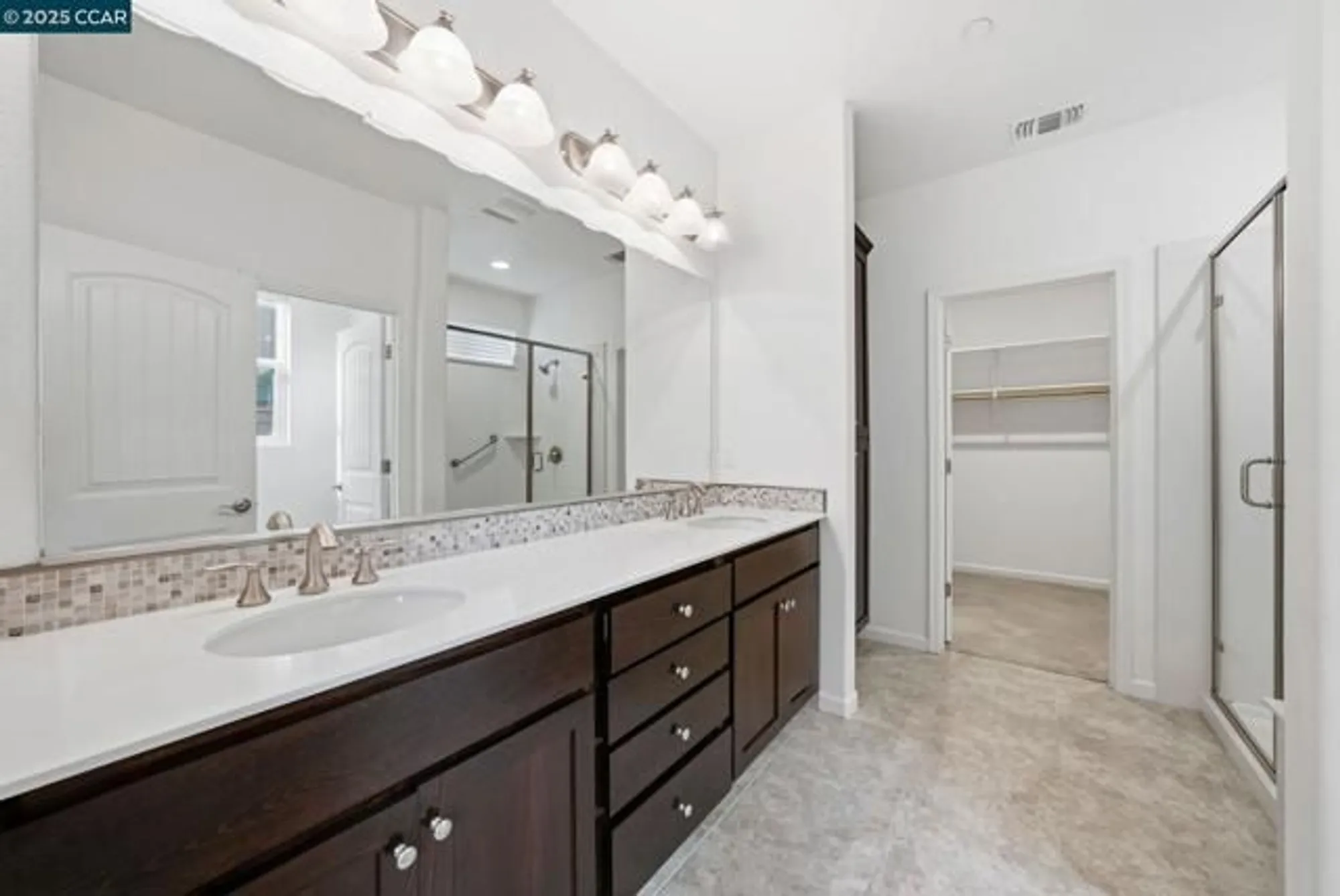 Property Slideshow image 20 of 60 | 4213 hovnanian dr, Sacramento, CA, 95834