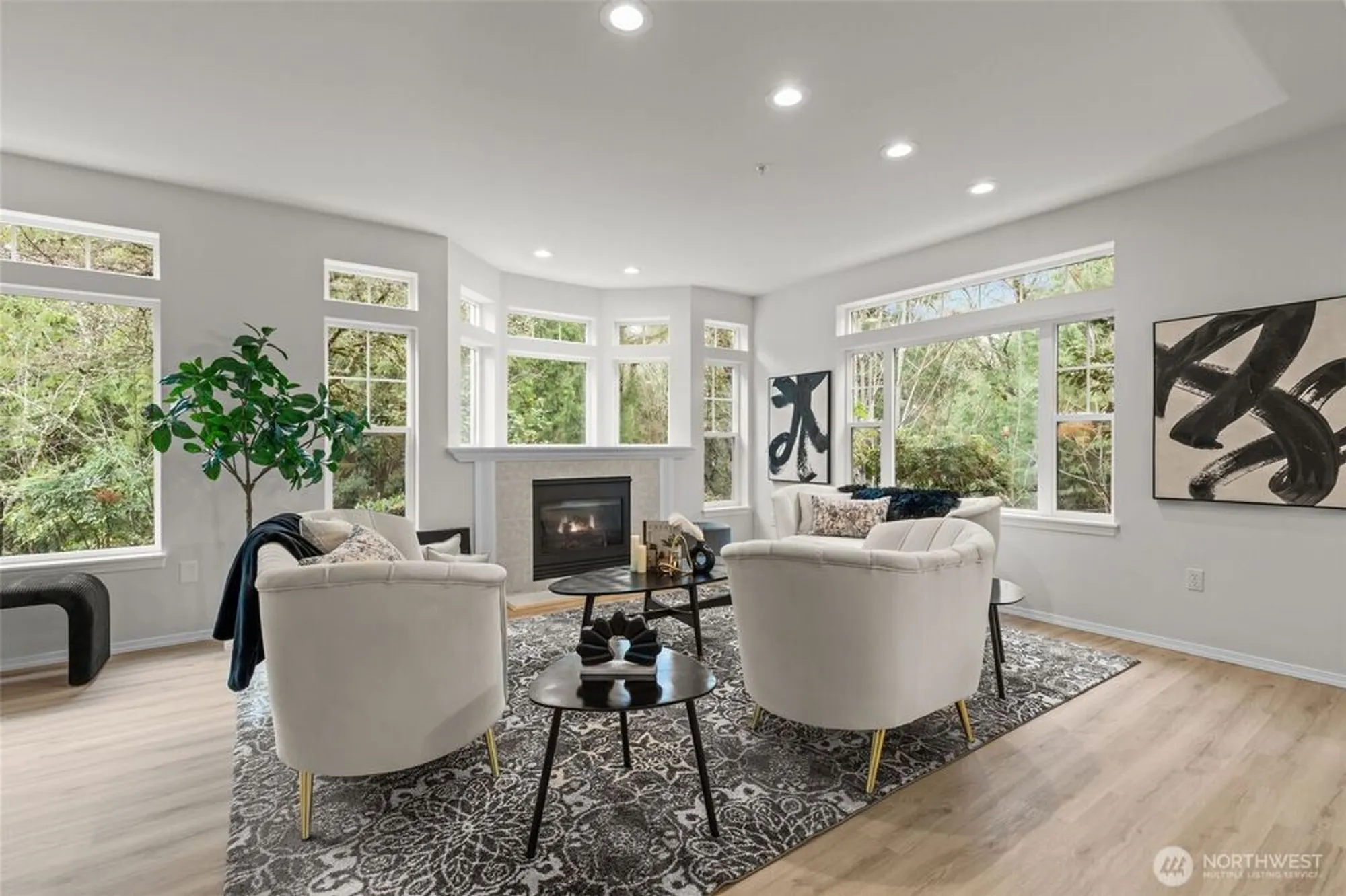 Property Slideshow image 3 of 40 | 22637 se 44th ln, Issaquah, WA, 98029