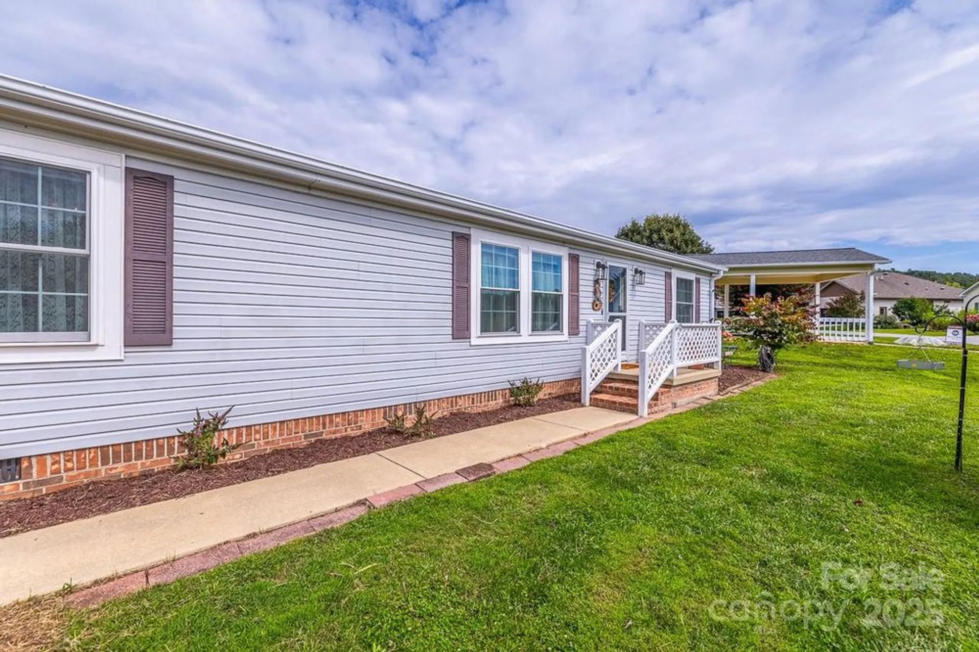 Property Slideshow image 6 of 43 | 445 riverwind dr, Hendersonville, NC, 28739