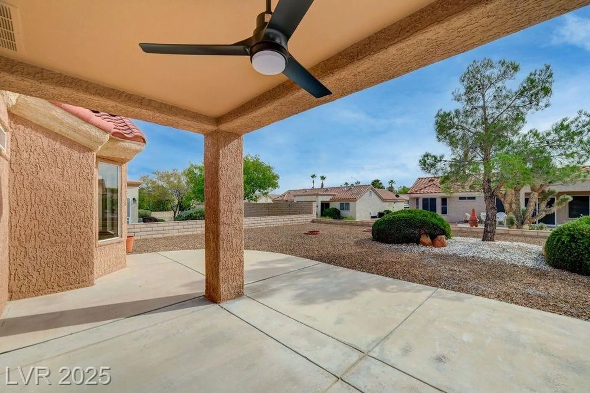 Property Slideshow image 15 of 33 | 8901 villa ridge dr, Las Vegas, NV, 89134