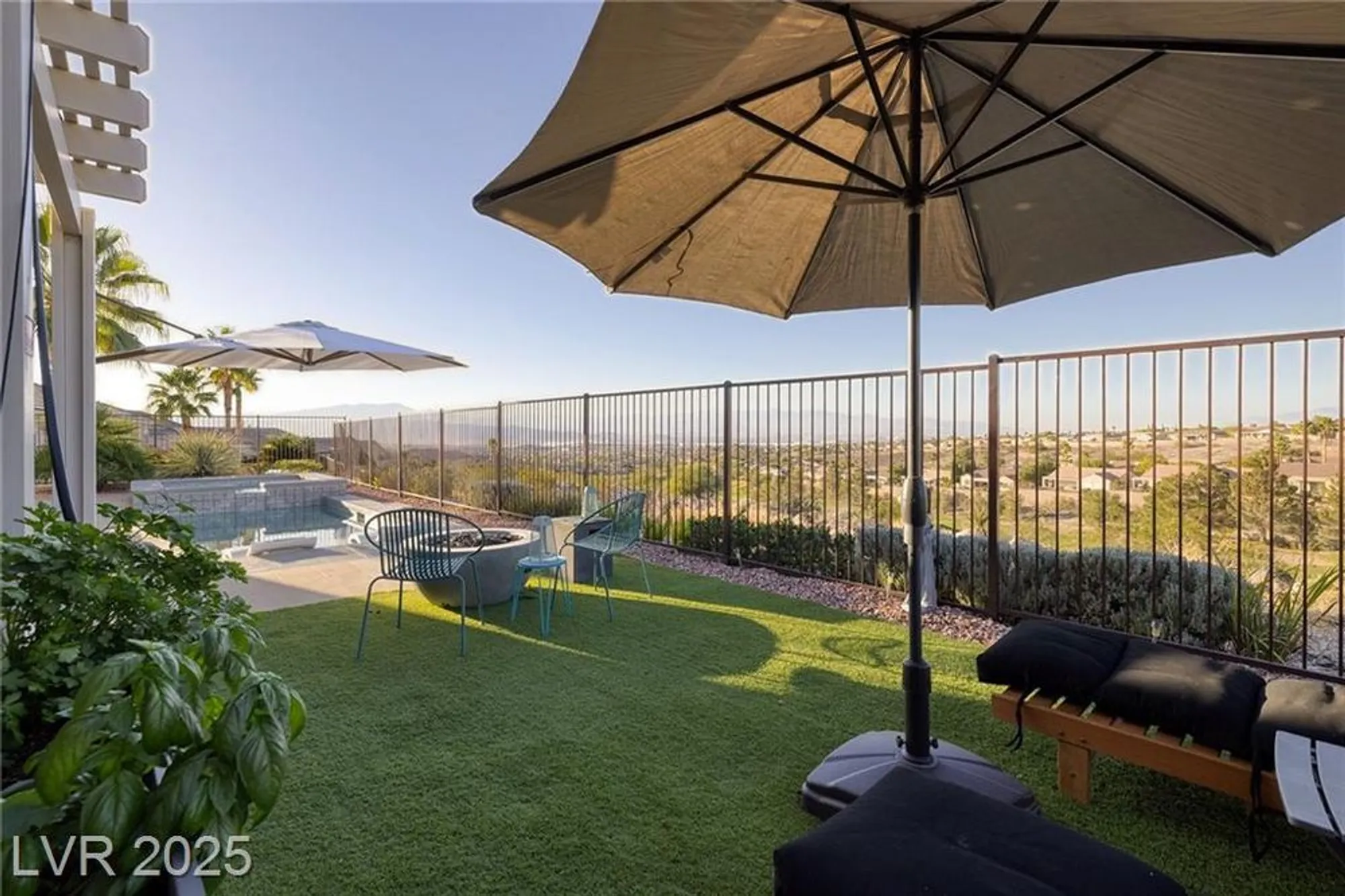 Property Slideshow image 9 of 48 | 2840 foxtail creek ave, Henderson, NV, 89052