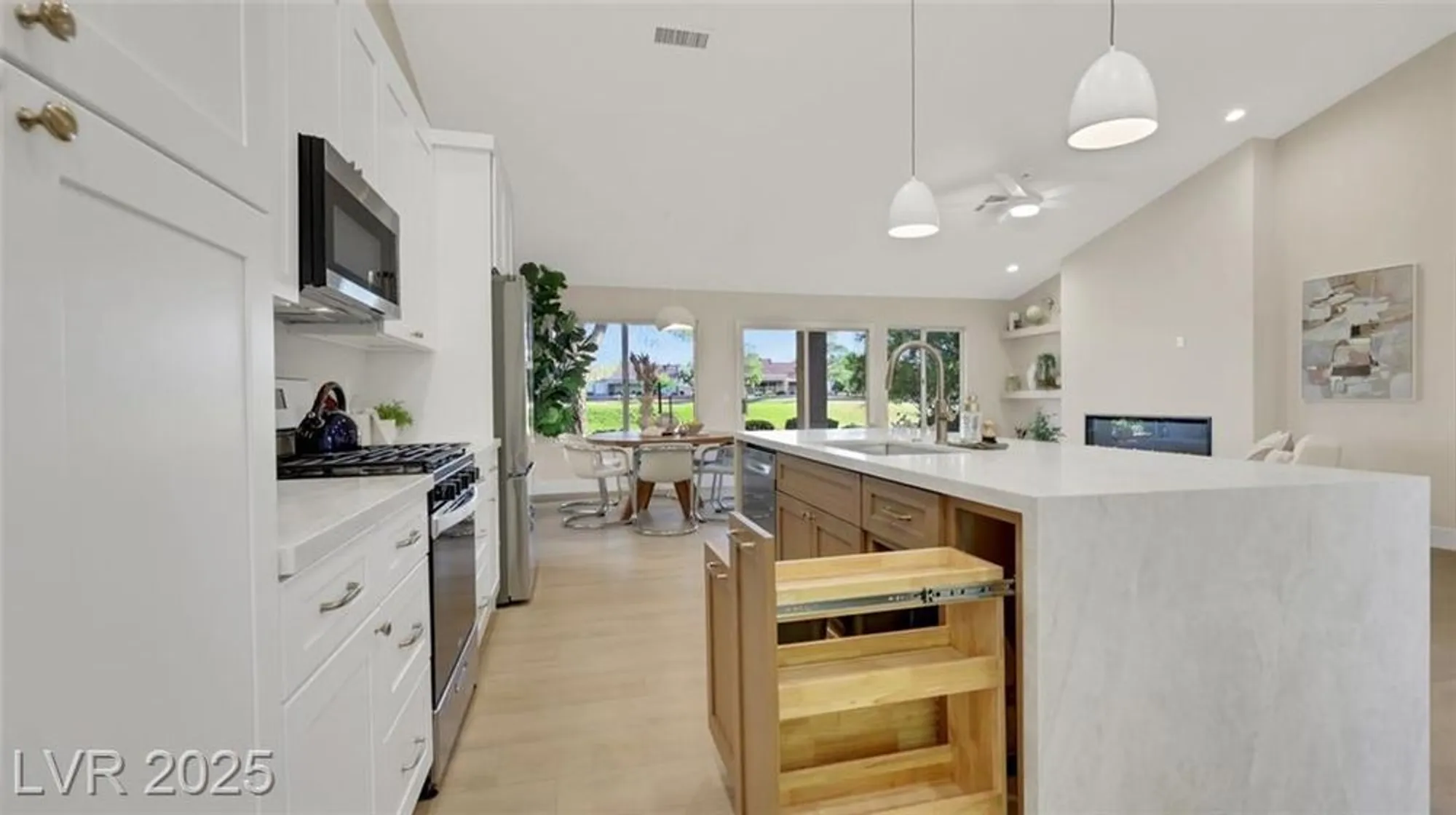 Property Slideshow image 27 of 34 | 8901 litchfield ave, Las Vegas, NV, 89134