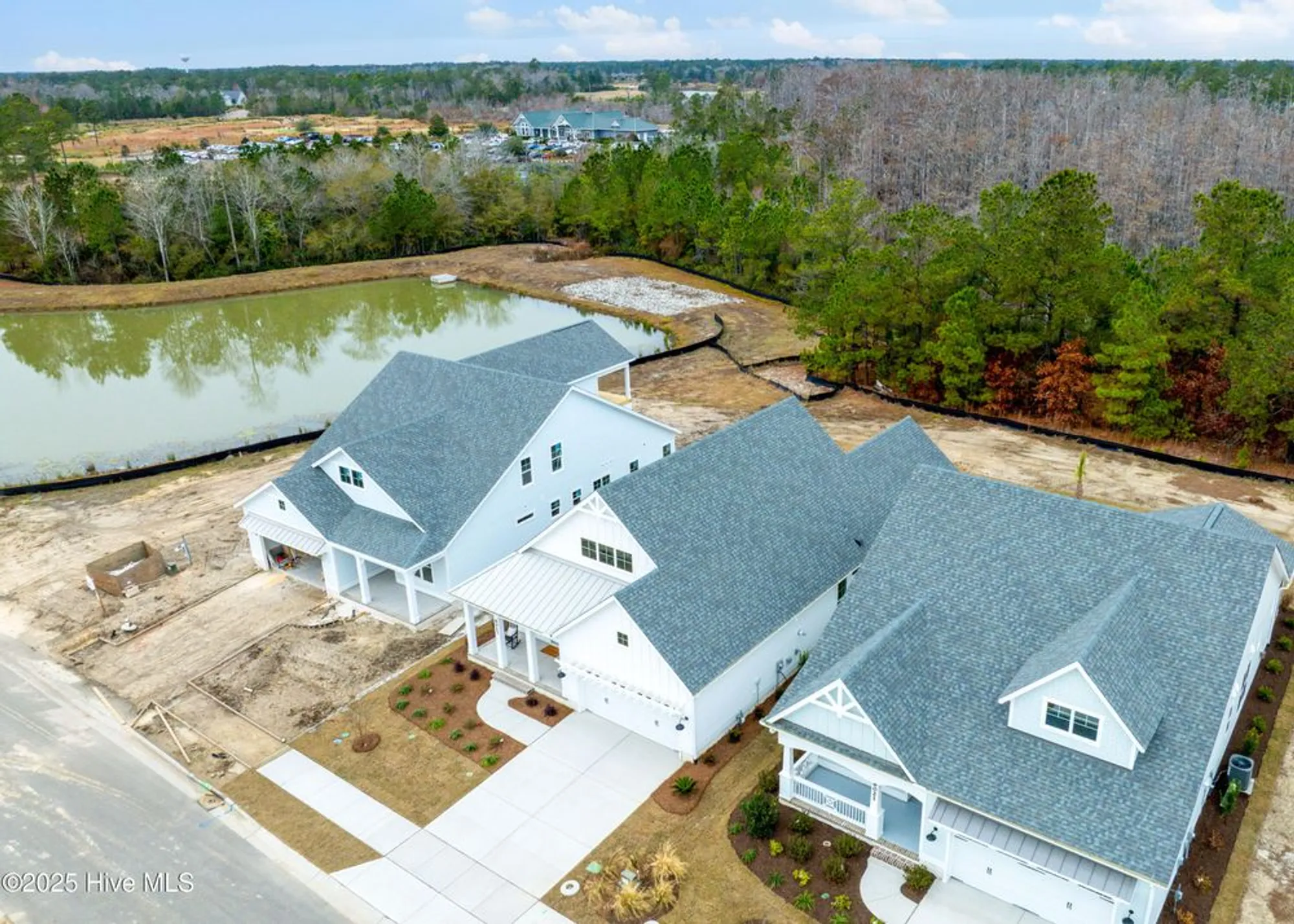 Property Slideshow image 8 of 53 | 6017 calvada cir, Leland, NC, 28451