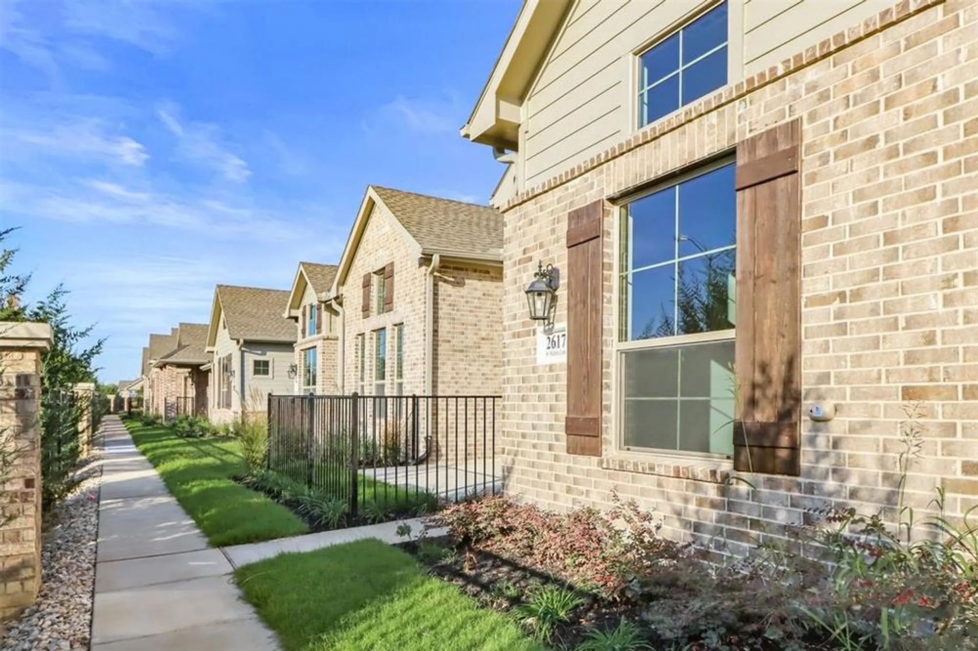 Property Slideshow image 2 of 22 | 2617 st helena ln, Grand Prairie, TX, 75054
