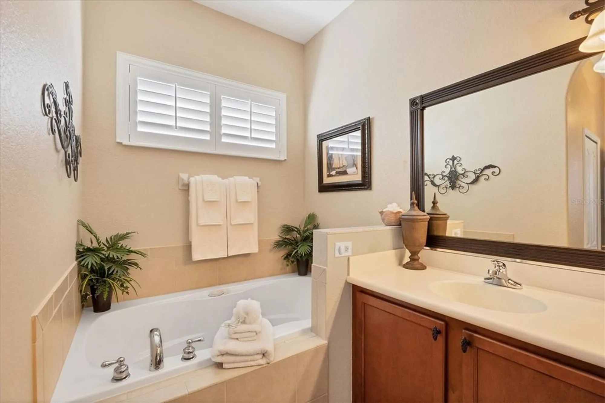 Property Slideshow image 28 of 59 | 24632 buckingham way, Punta Gorda, FL, 33980