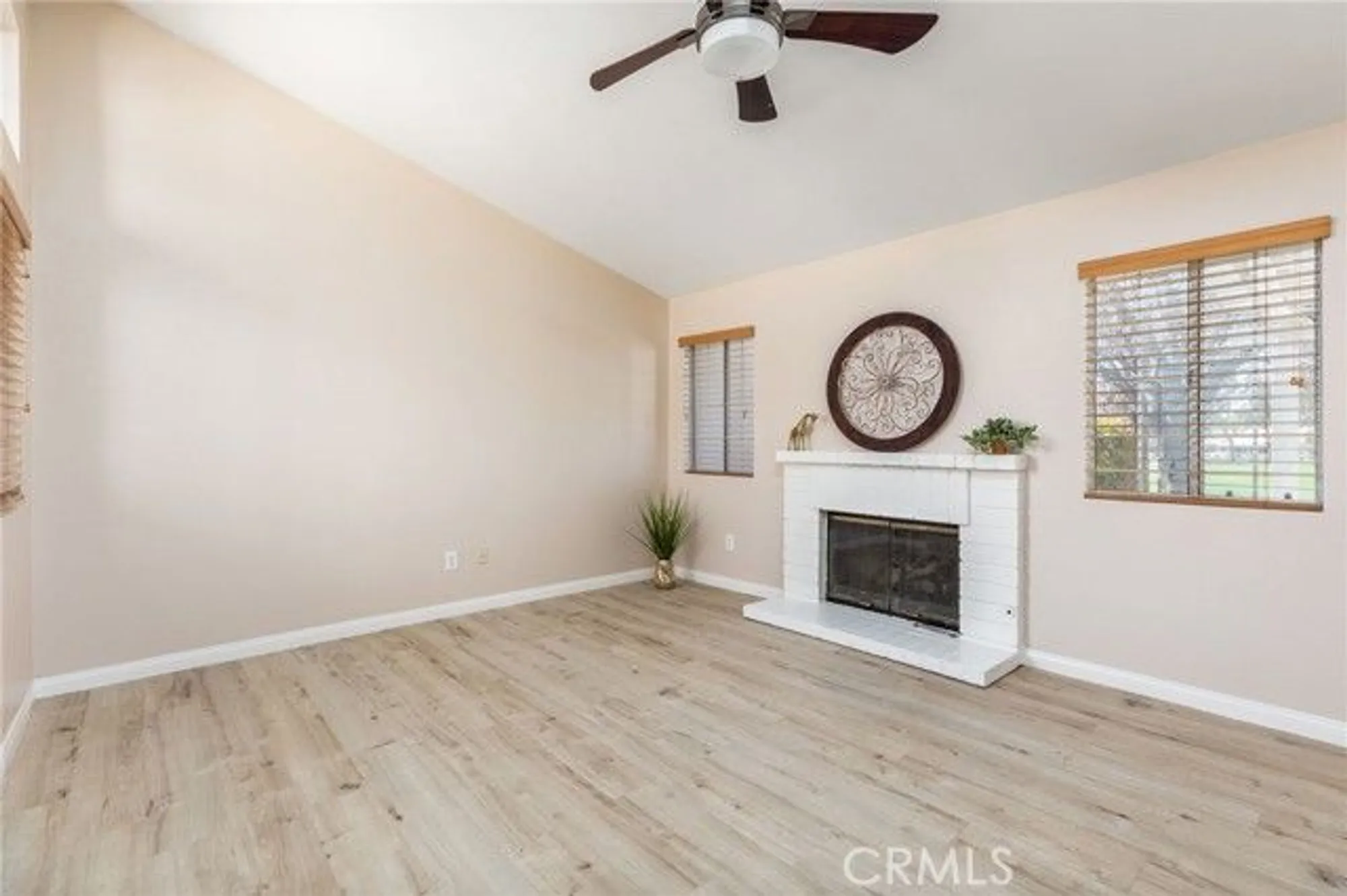 Property Slideshow image 10 of 47 | 573 la costa dr, Banning, CA, 92220