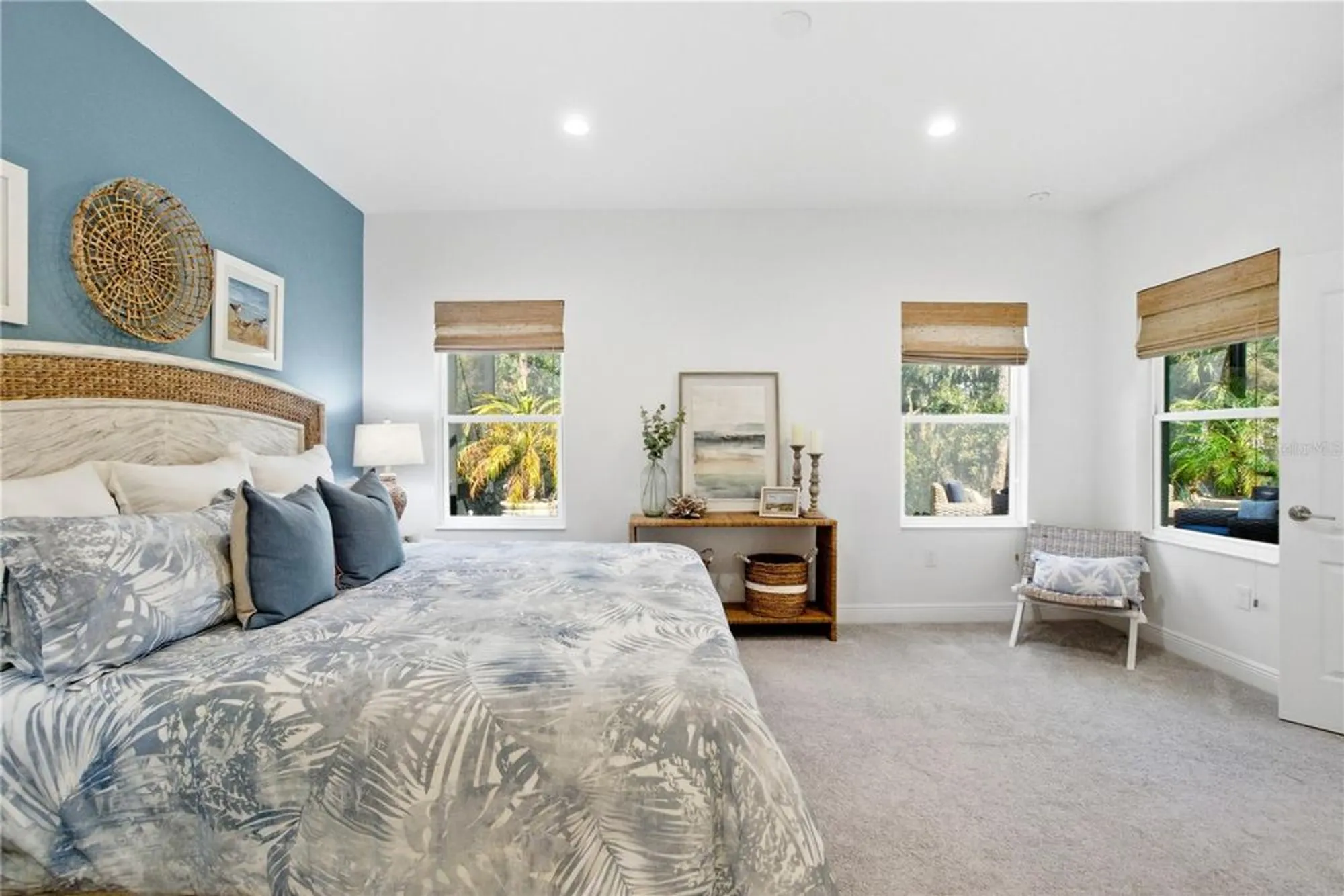 Property Slideshow image 31 of 67 | 12938 true blue cir, Bradenton, FL, 34211