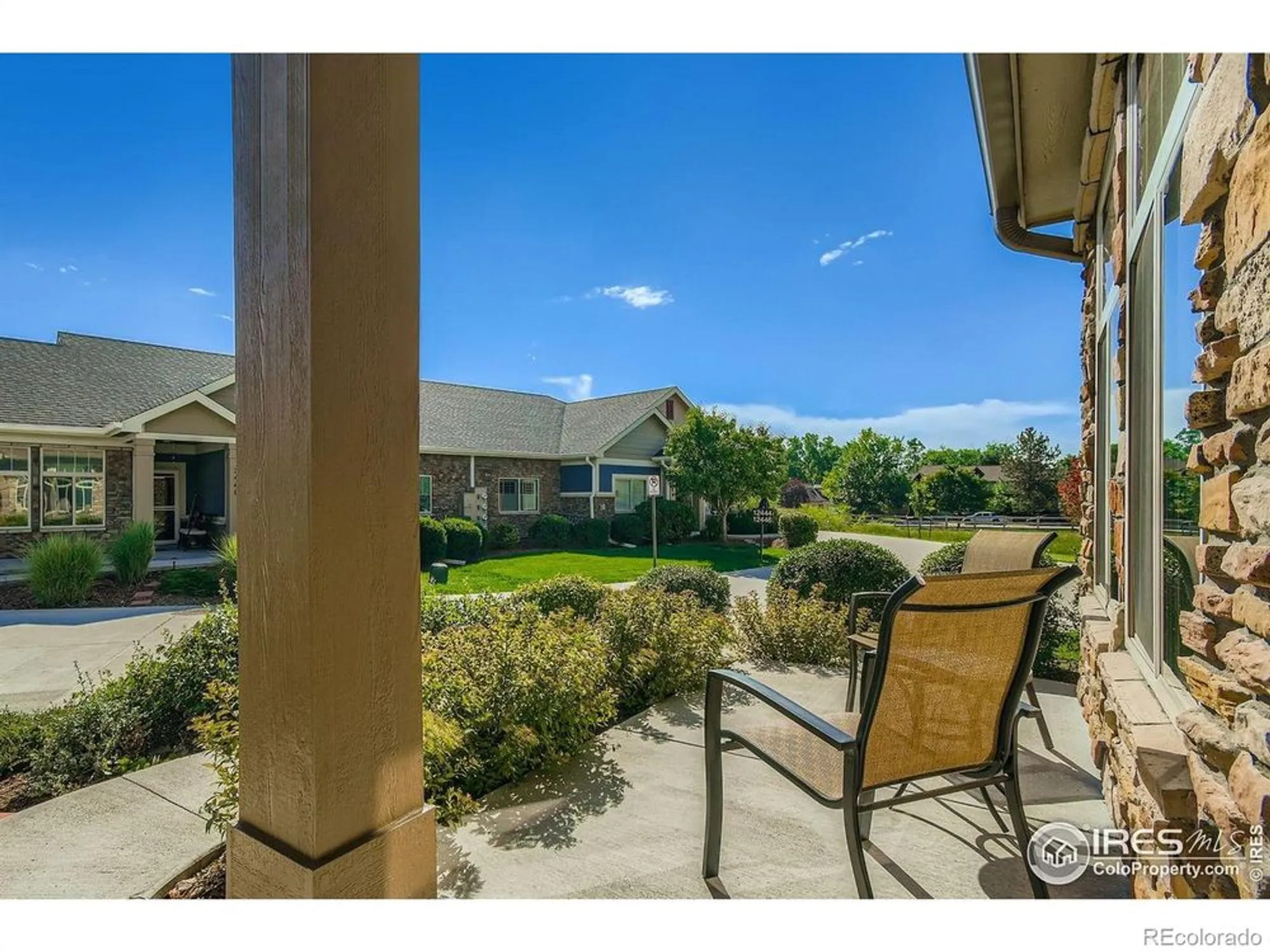 Property Slideshow image 4 of 19 | 12424 madison way, Thornton, CO, 80241