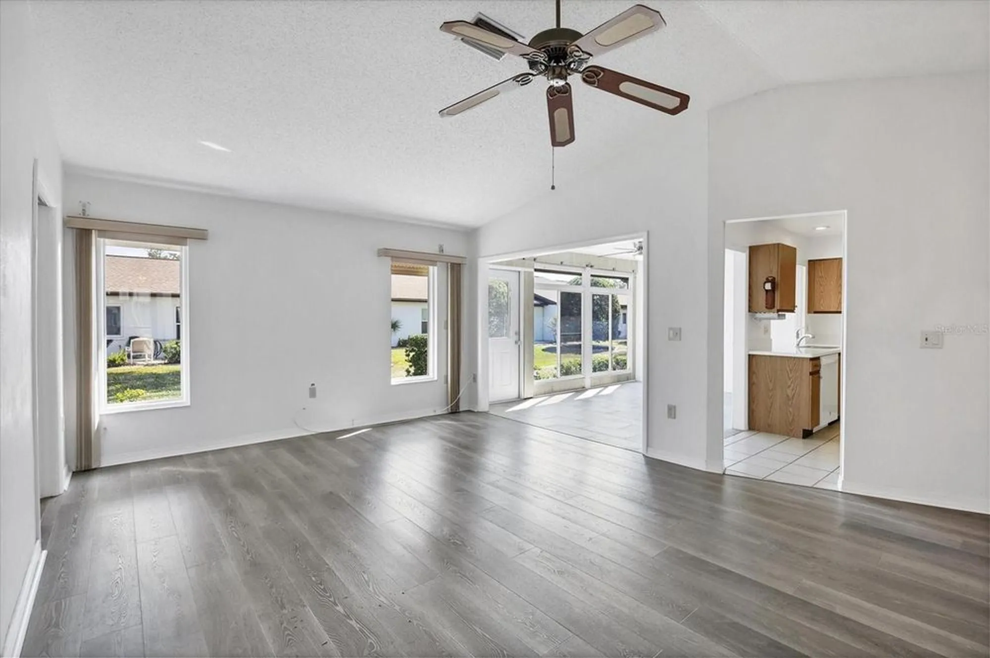 Property Slideshow image 4 of 55 | 606 chestnut ln, Englewood, FL, 34223
