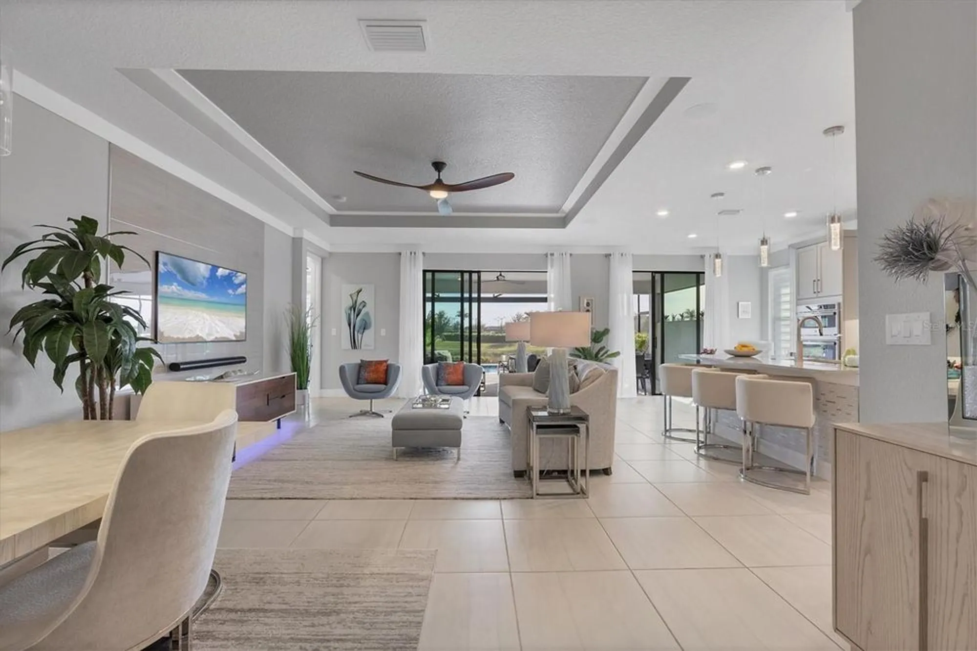 Property Slideshow image 7 of 60 | 4947 surfside cir, Bradenton, FL, 34211