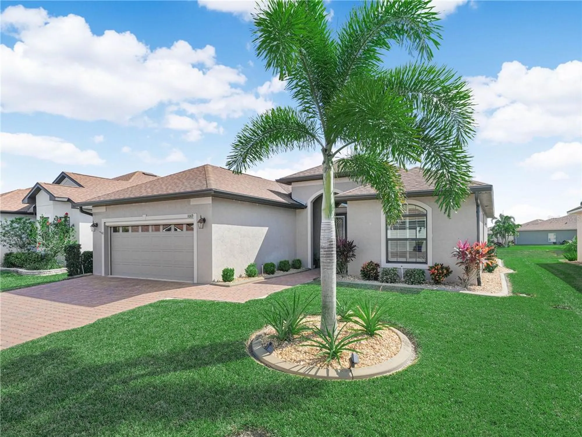 Property Slideshow image 31 of 68 | 1069 sawgrass dr, Winter Haven, FL, 33884
